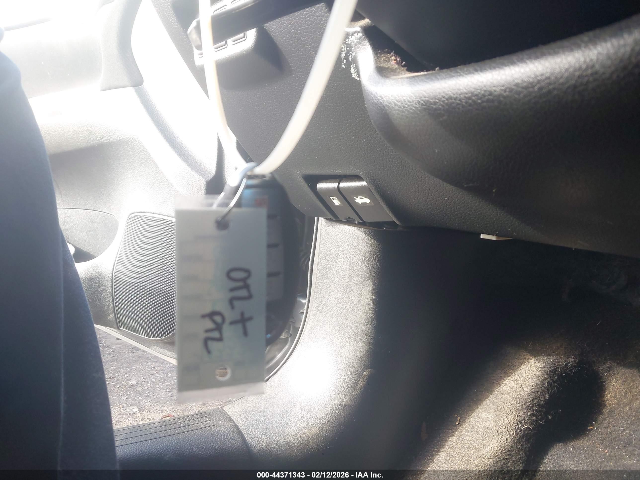 NISSAN SENTRA image 11