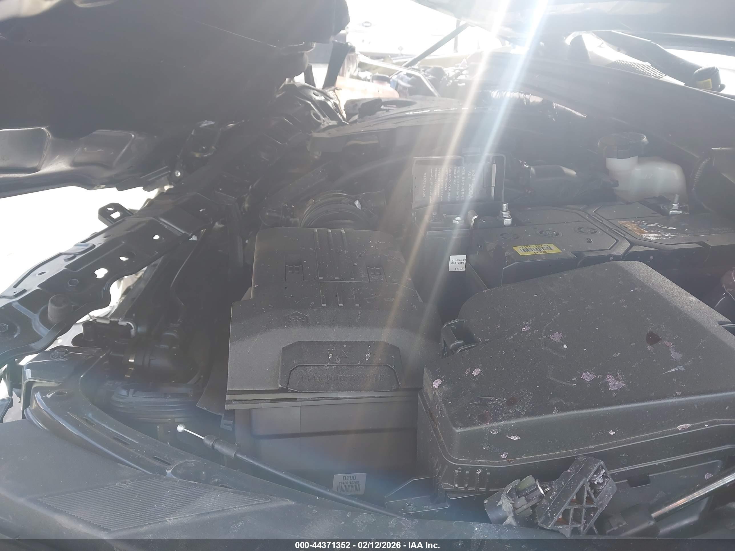 KIA K5 image 10