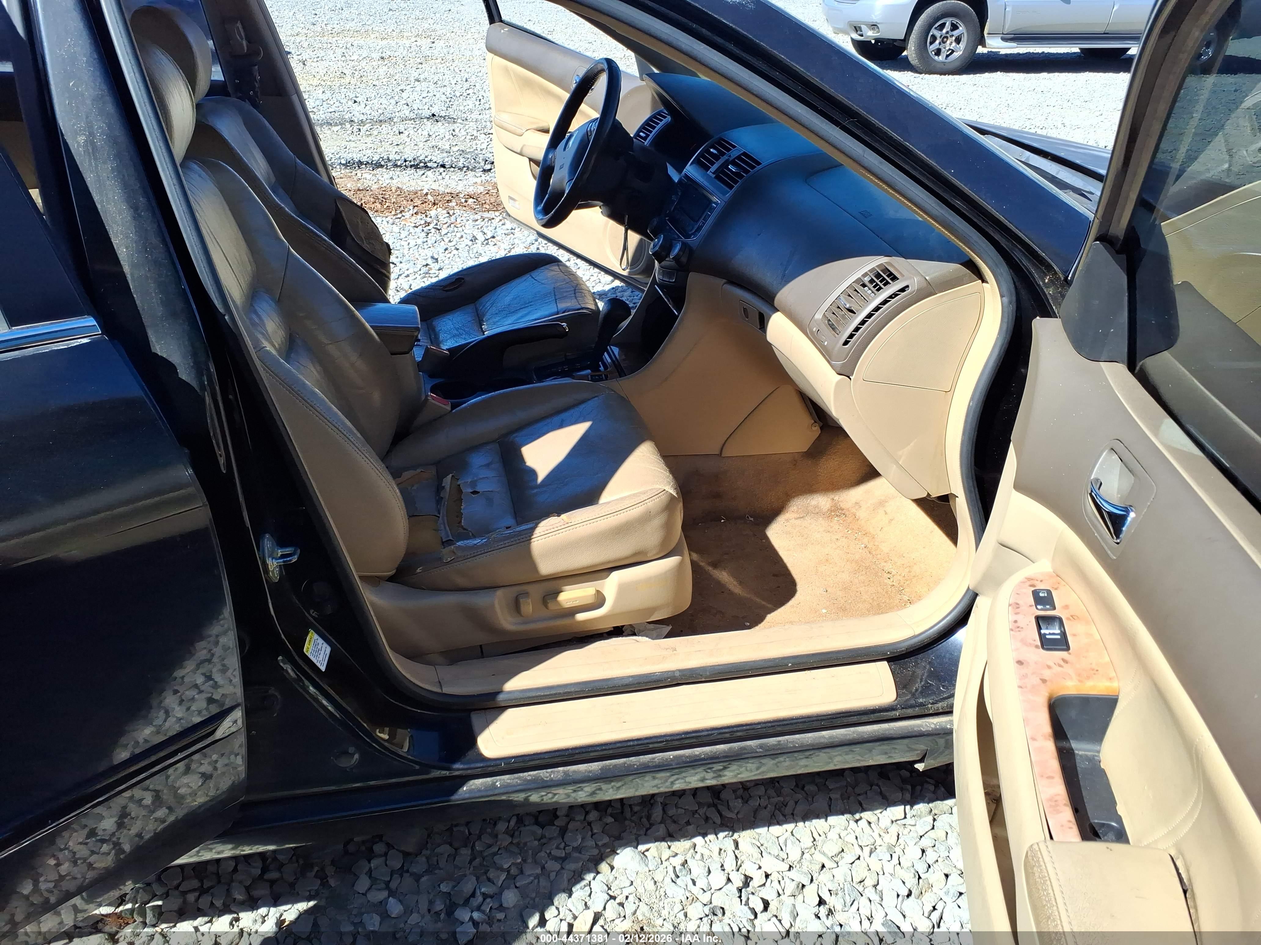 HONDA ACCORD image 5
