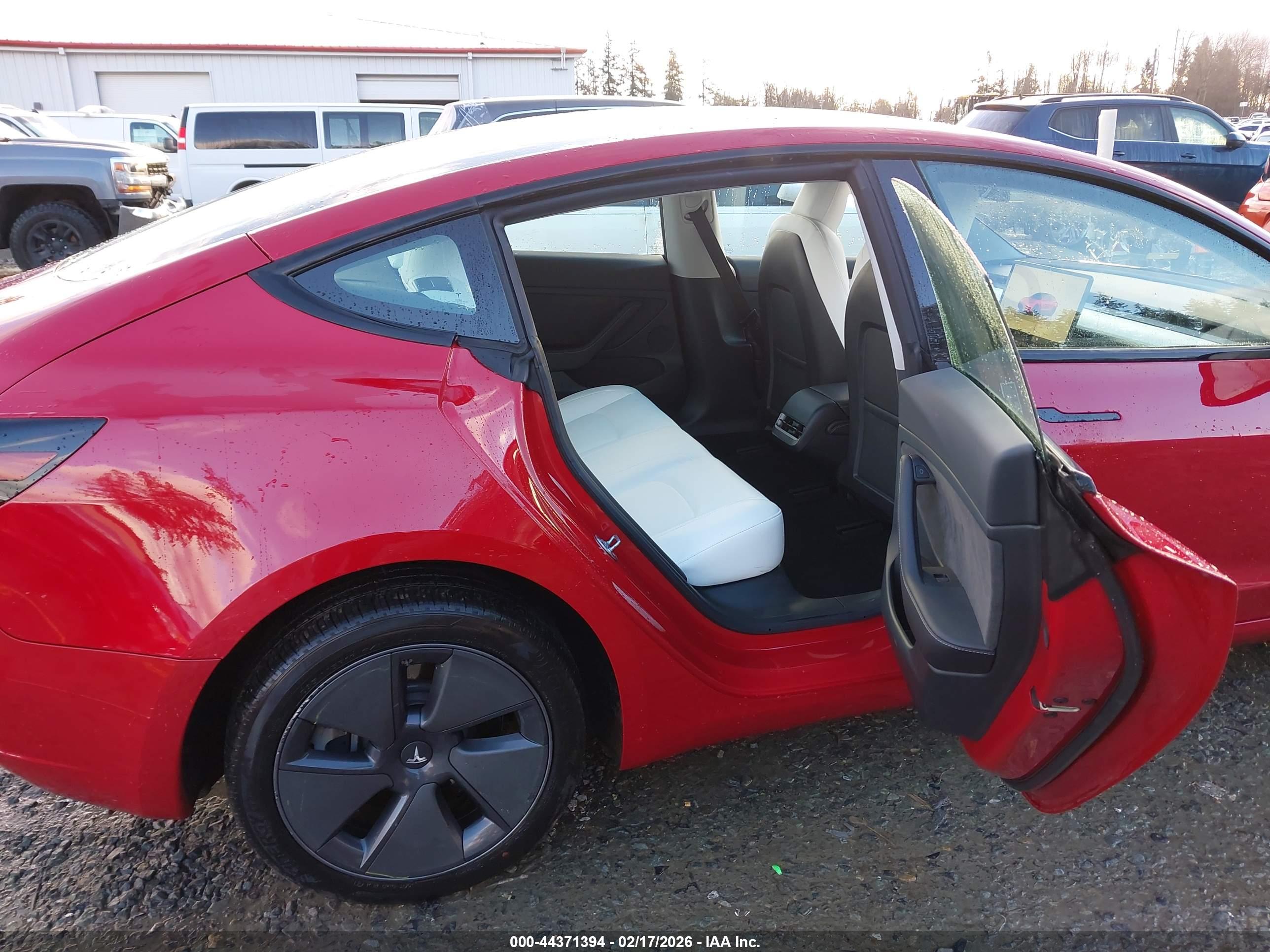 TESLA MODEL image 8