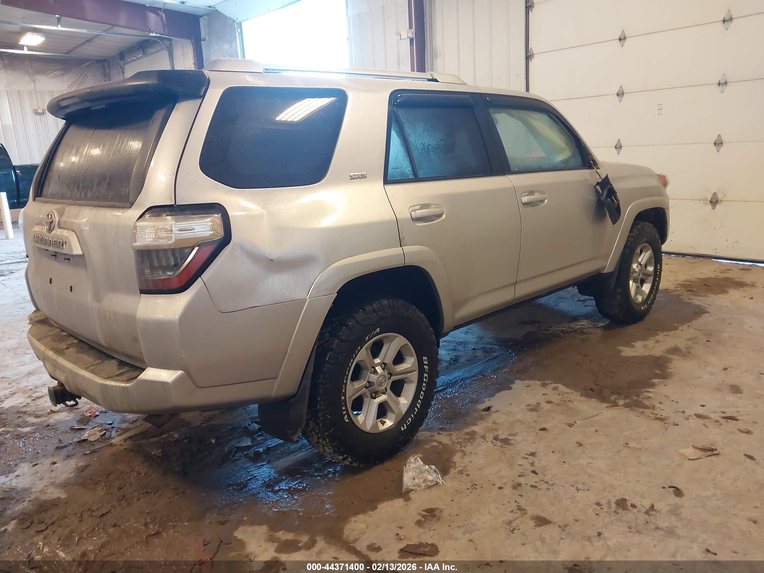 TOYOTA 4RUNNER image 4