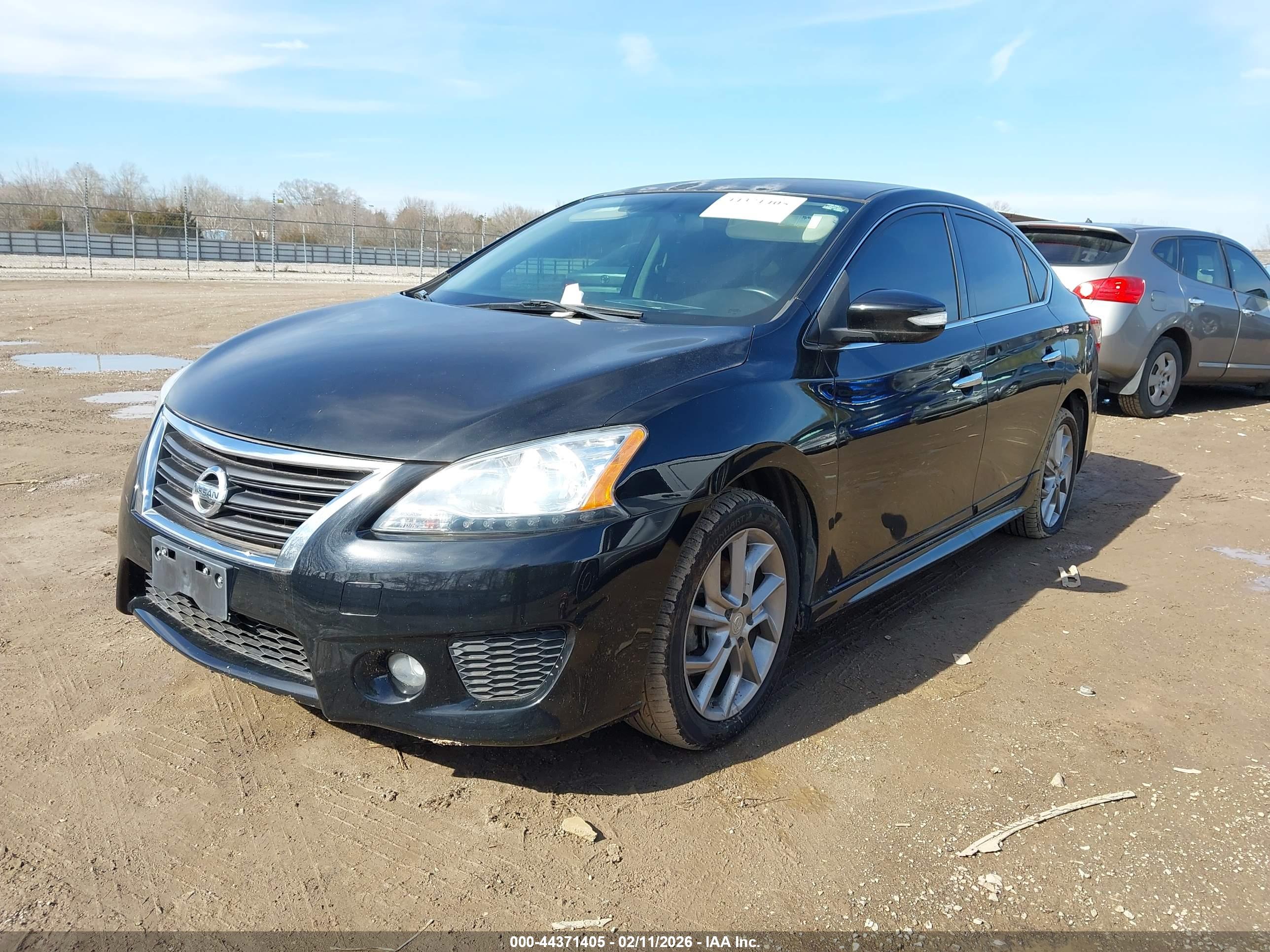 NISSAN SENTRA image 2