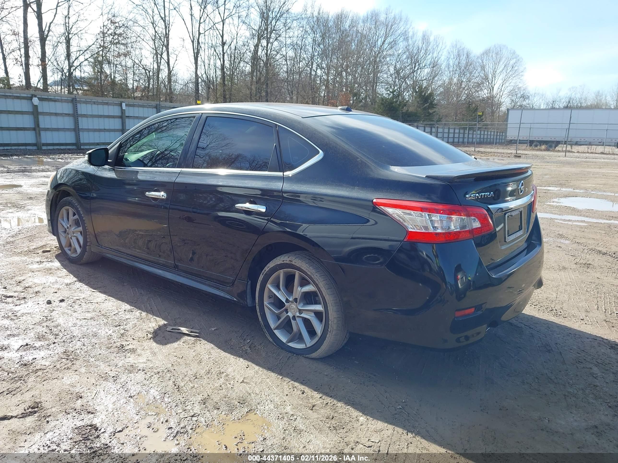NISSAN SENTRA image 3