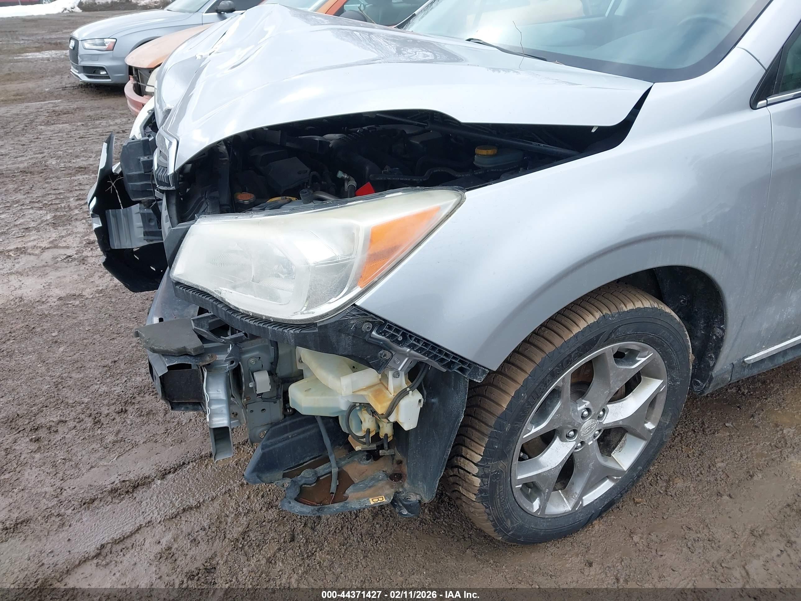 SUBARU FORESTER image 6