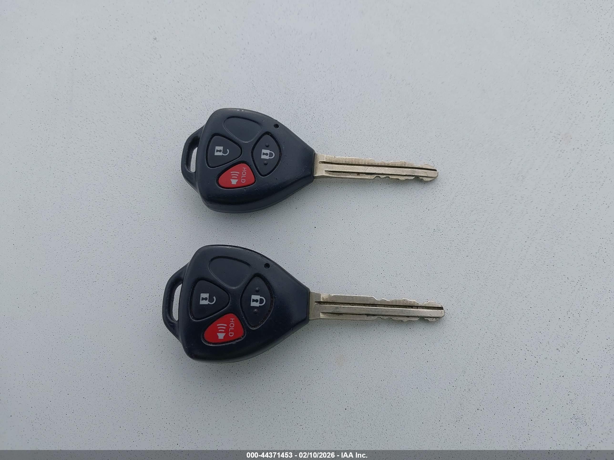 TOYOTA YARIS image 11