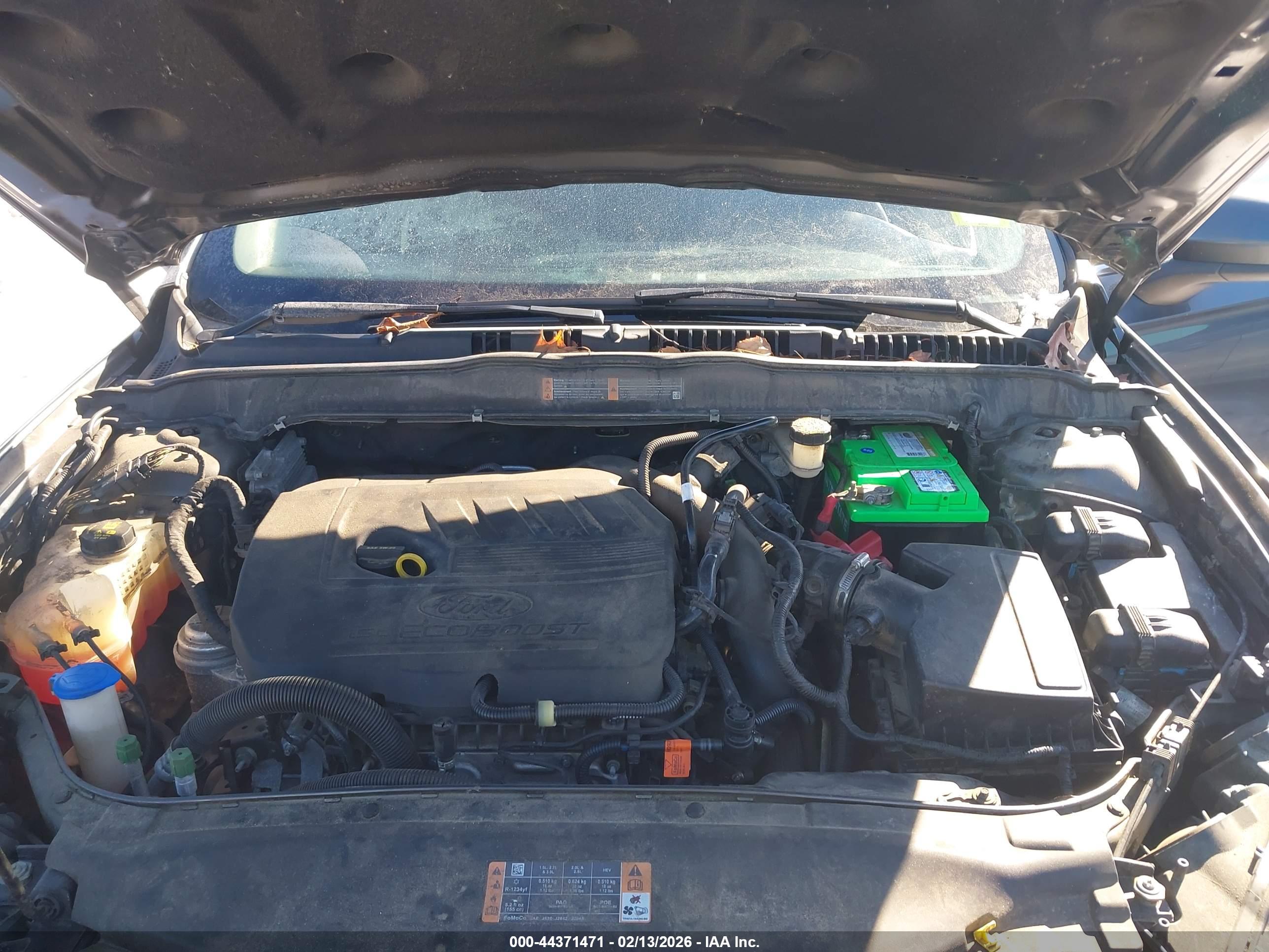 FORD FUSION image 10