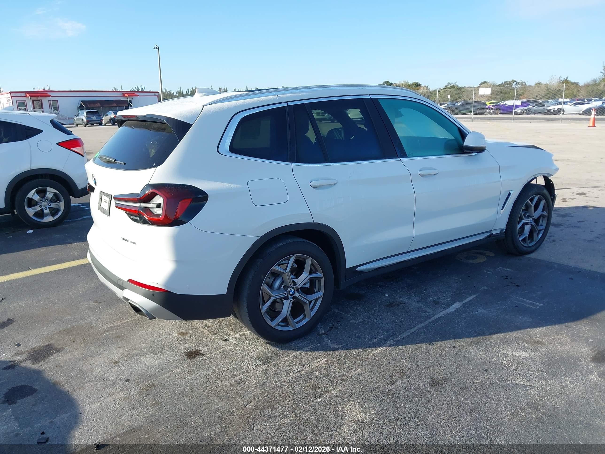 BMW X3 image 4