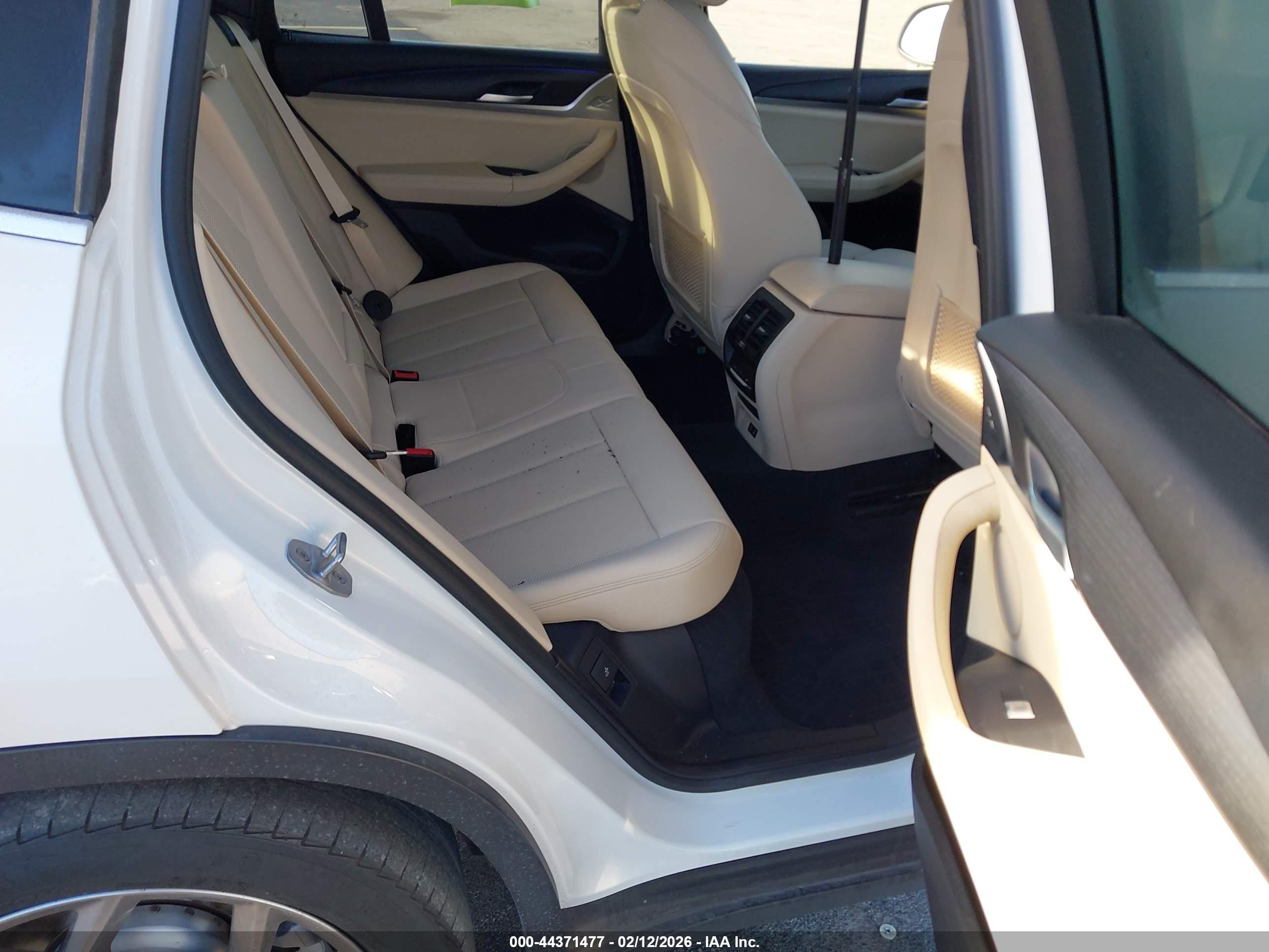 BMW X3 image 8