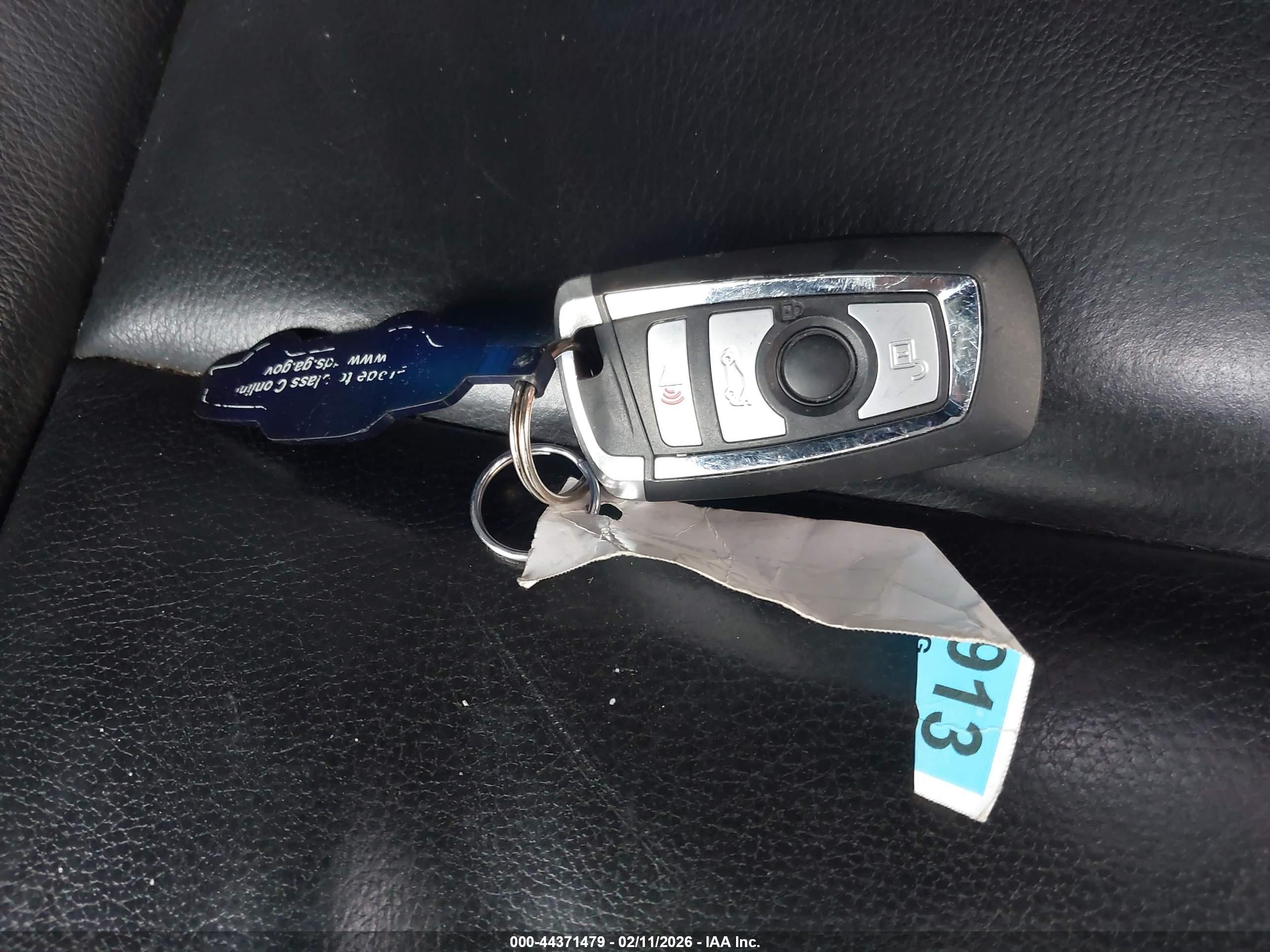 BMW 528I image 11