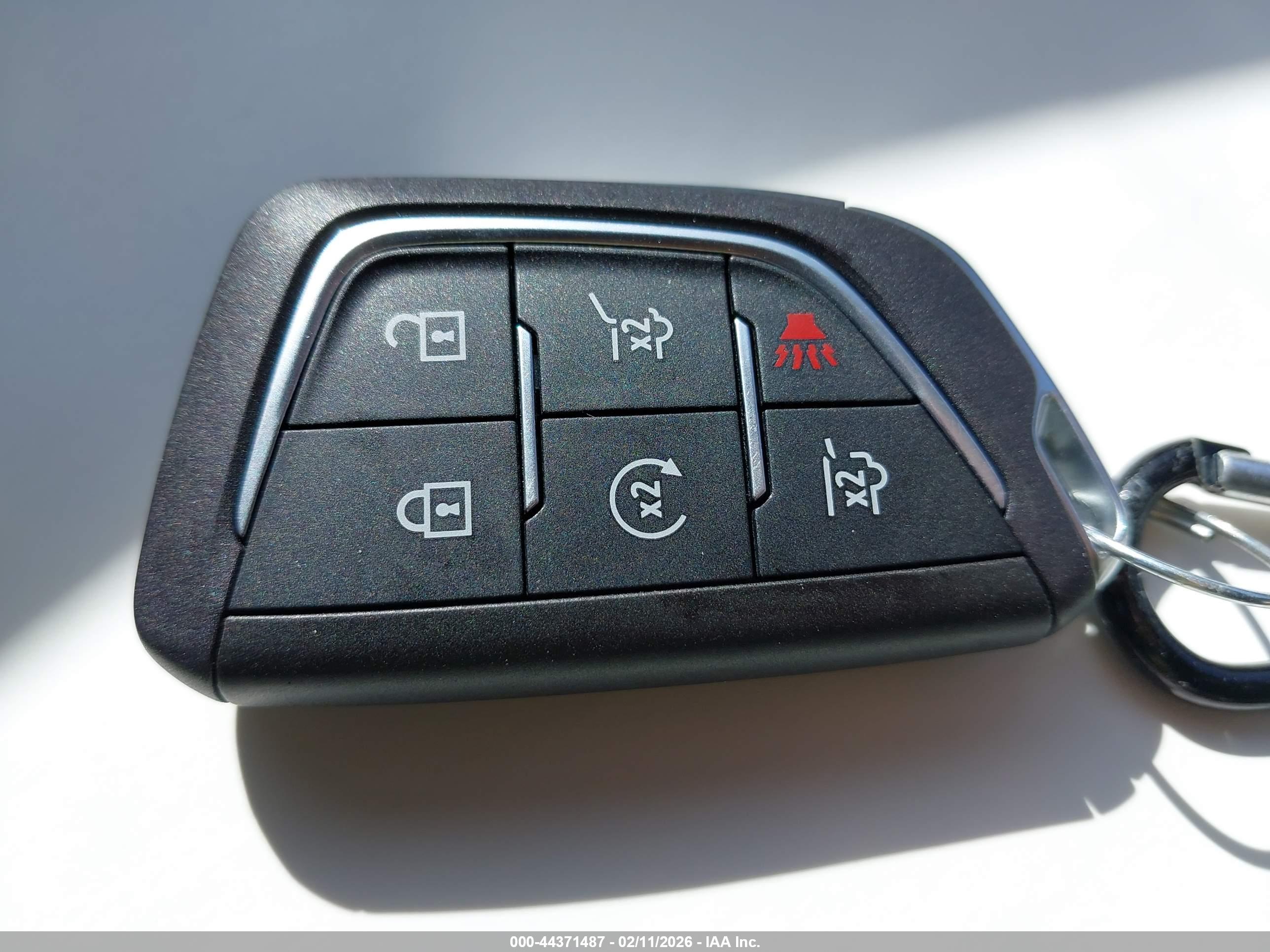 CADILLAC ESCALADE image 11