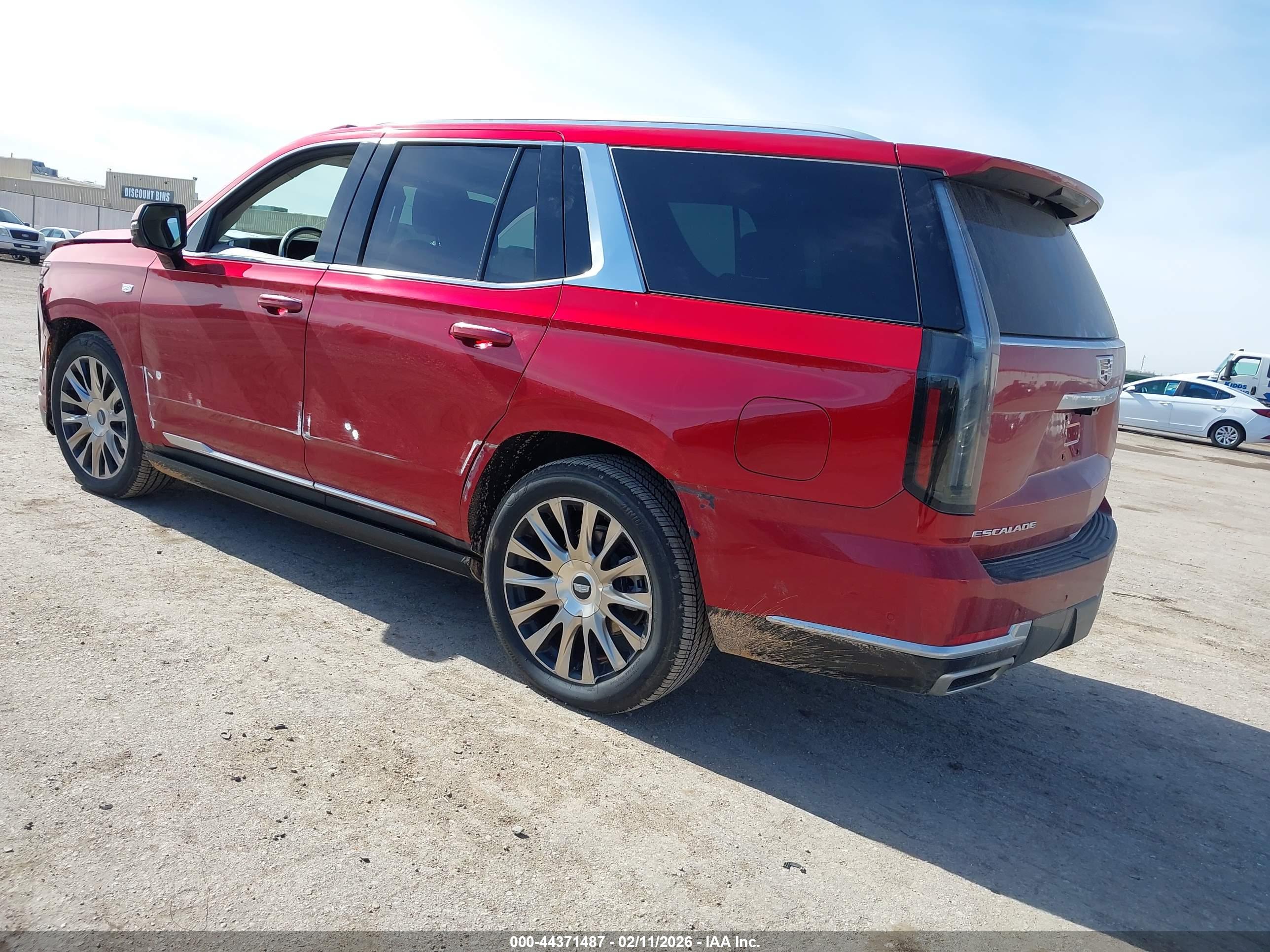 CADILLAC ESCALADE image 3