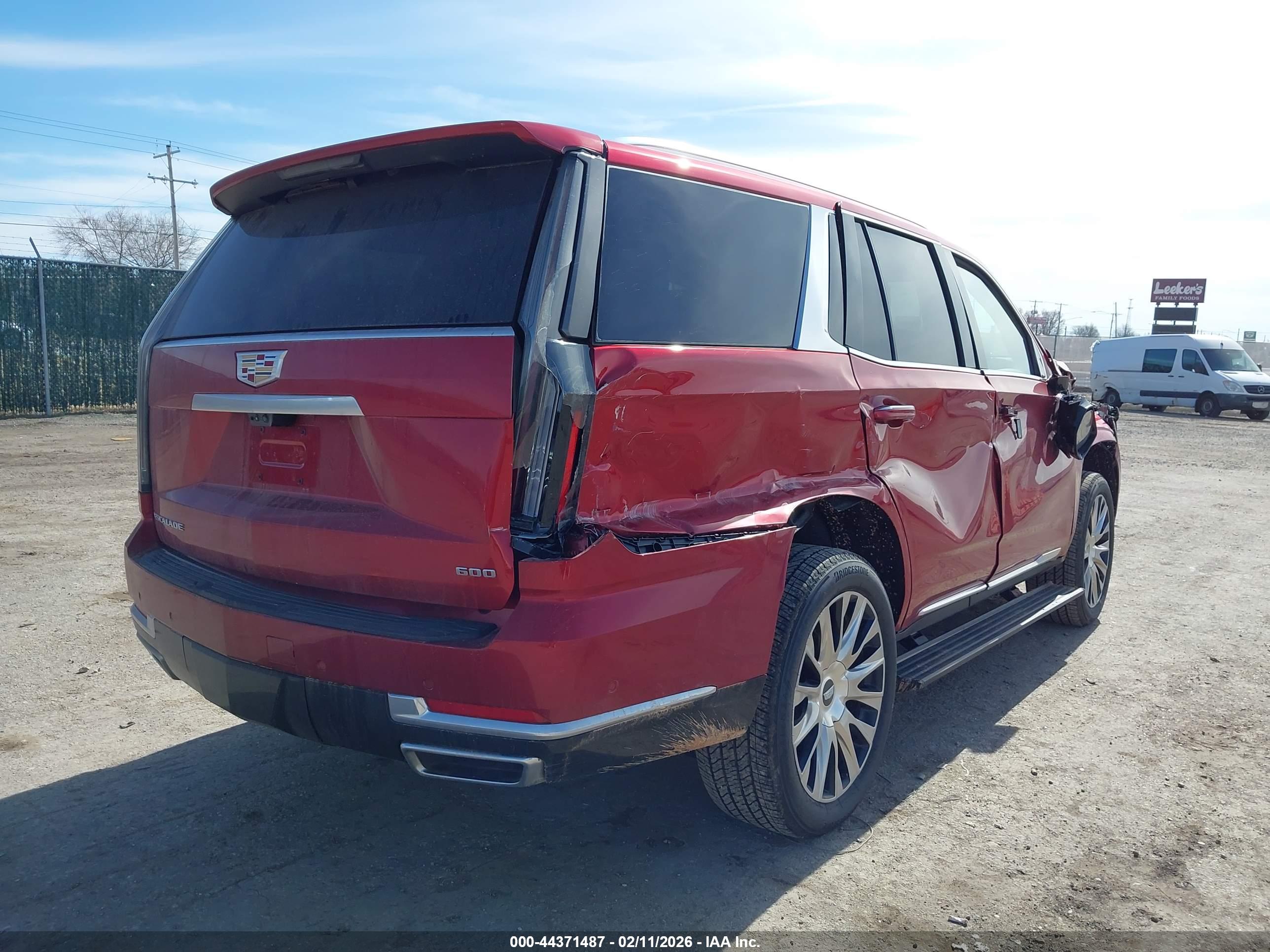 CADILLAC ESCALADE image 4