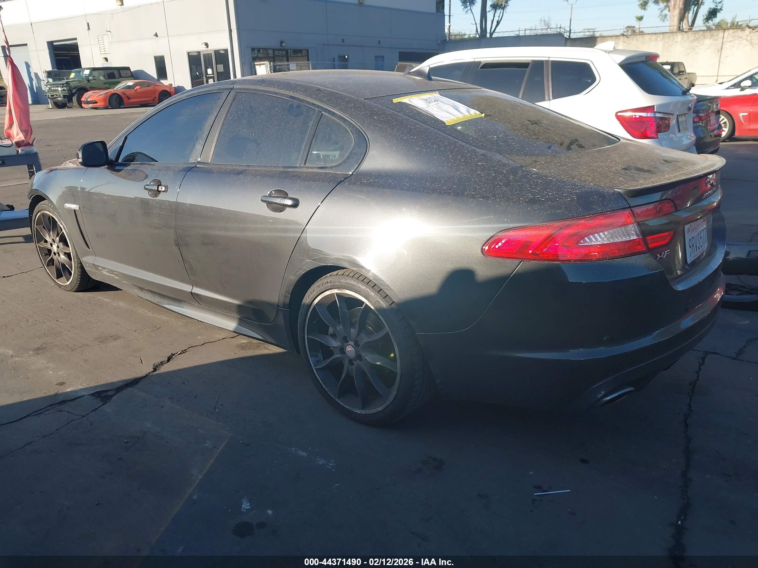 JAGUAR XF image 3