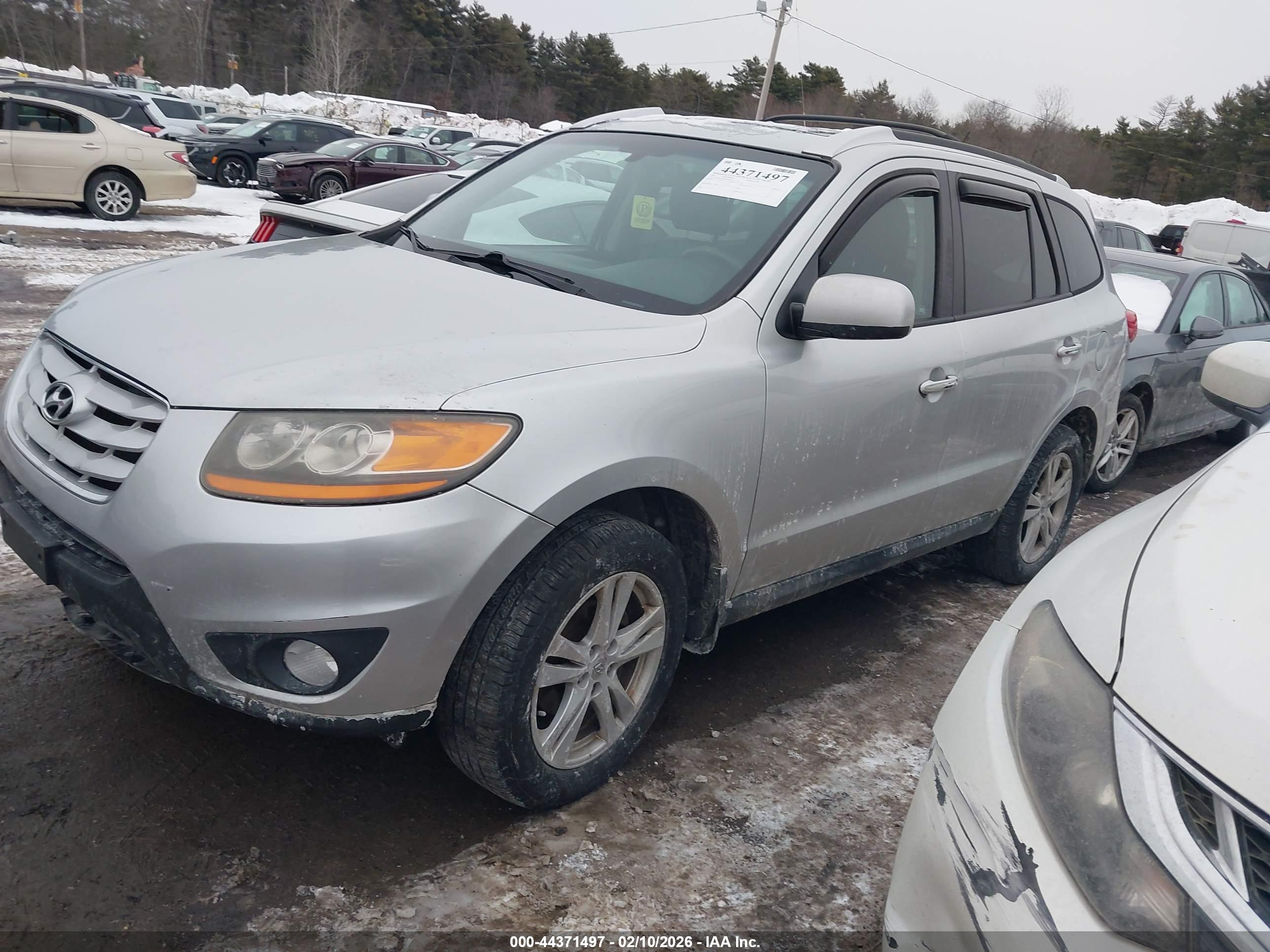 HYUNDAI SANTA image 2