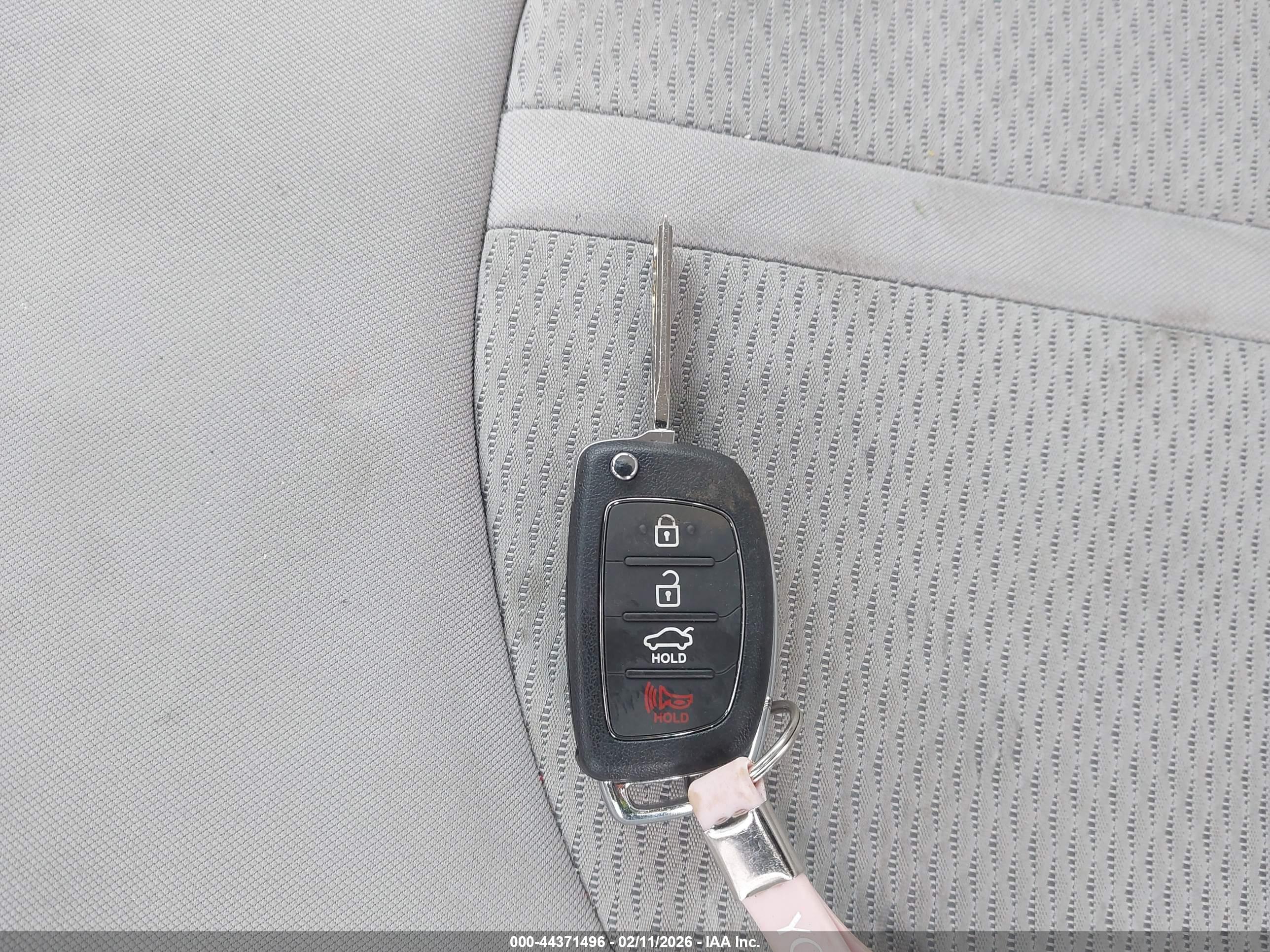 HYUNDAI SONATA image 11