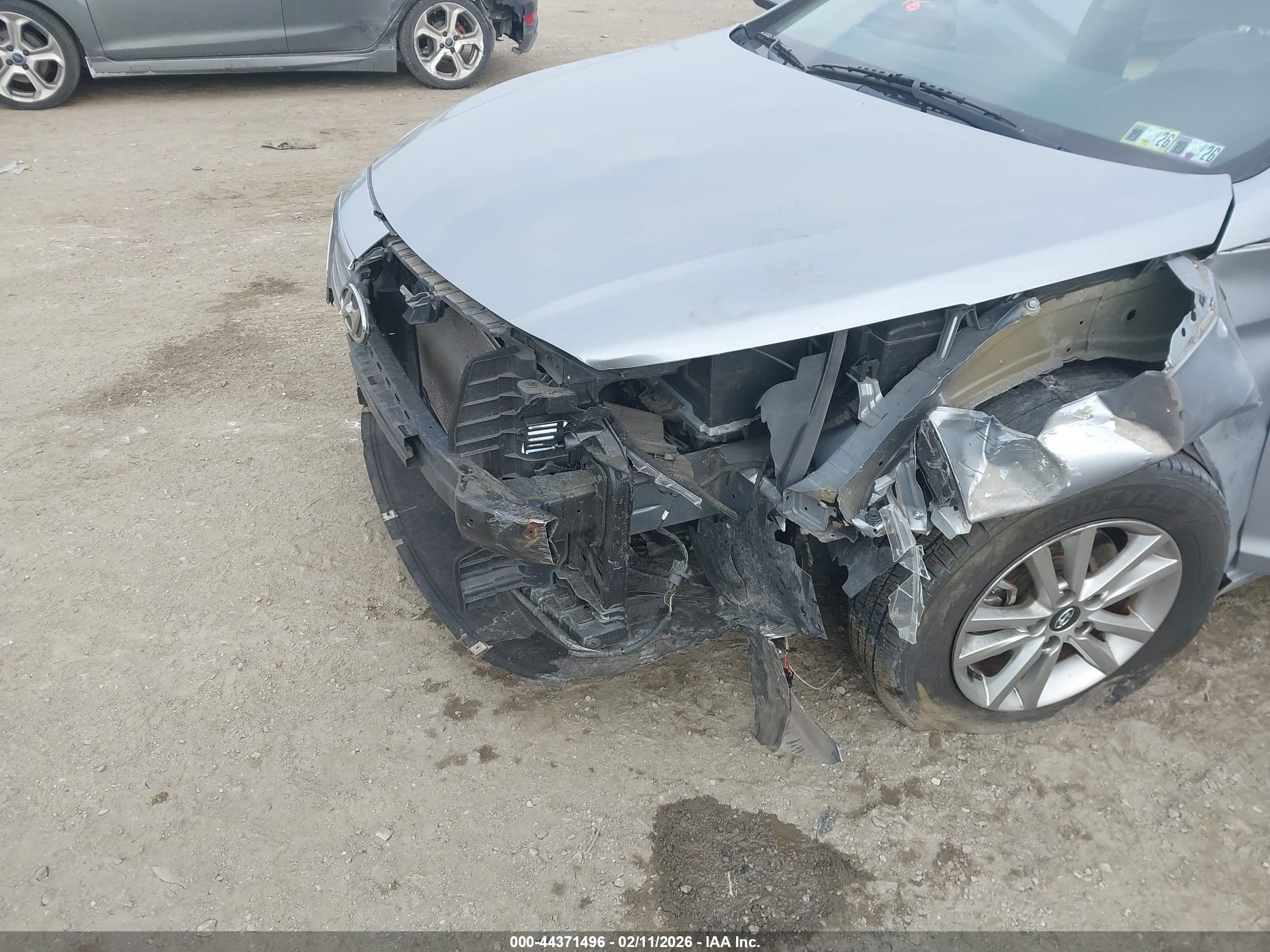 HYUNDAI SONATA image 6