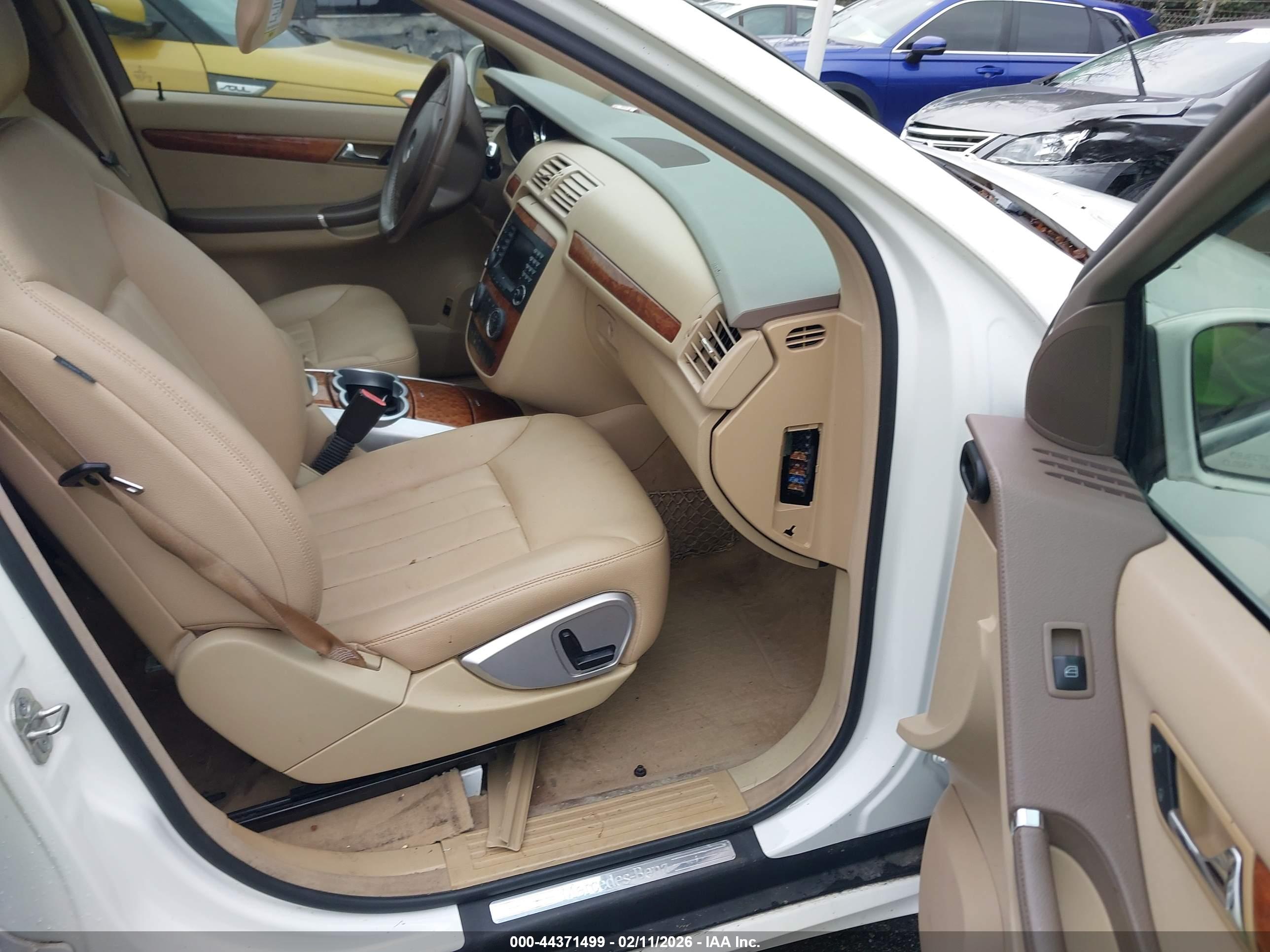 MERCEDES-BENZ R image 5
