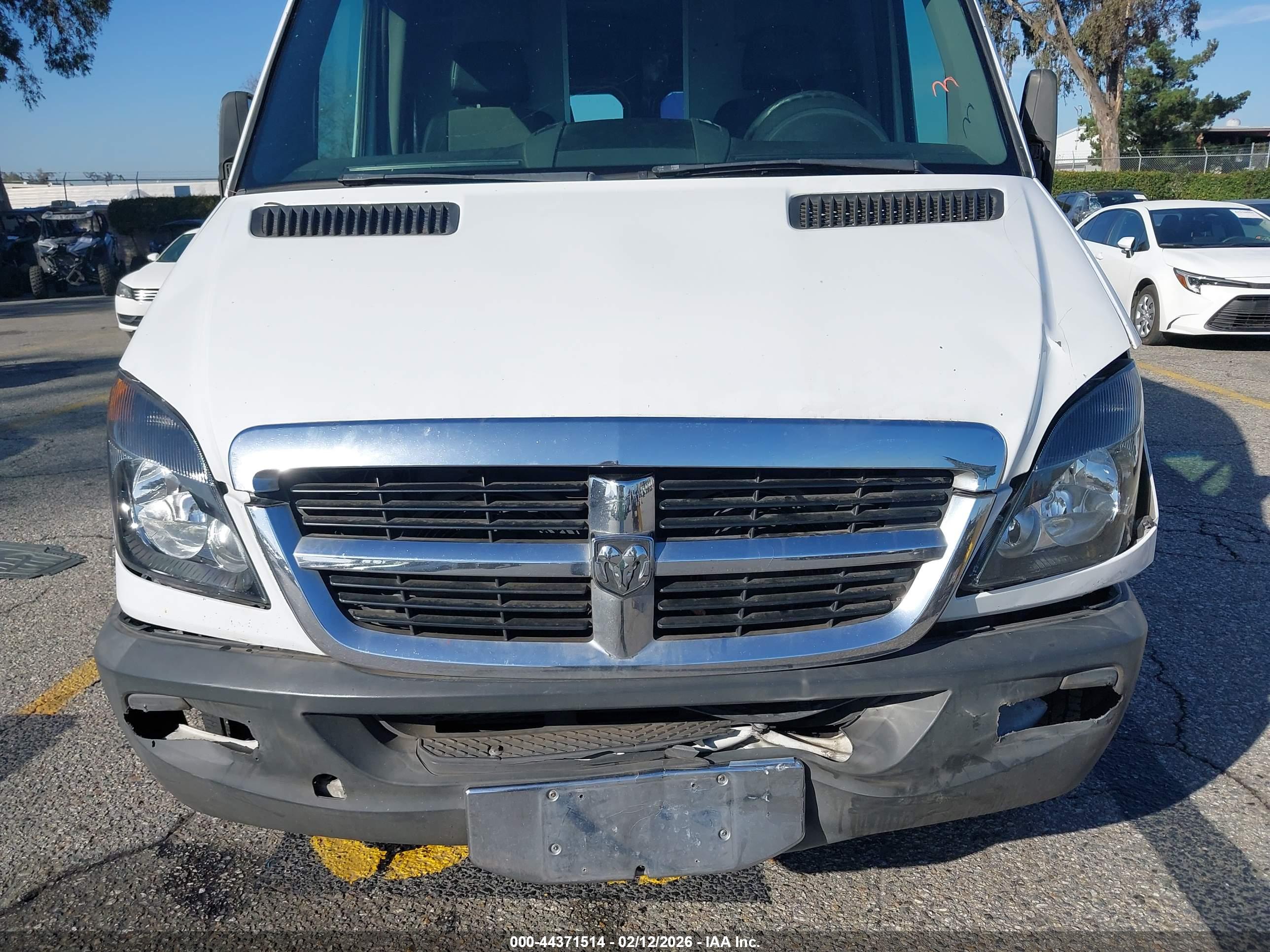 DODGE SPRINTER image 6