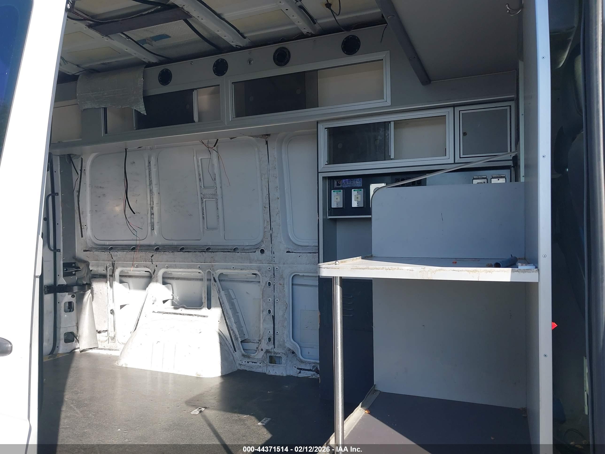 DODGE SPRINTER image 8