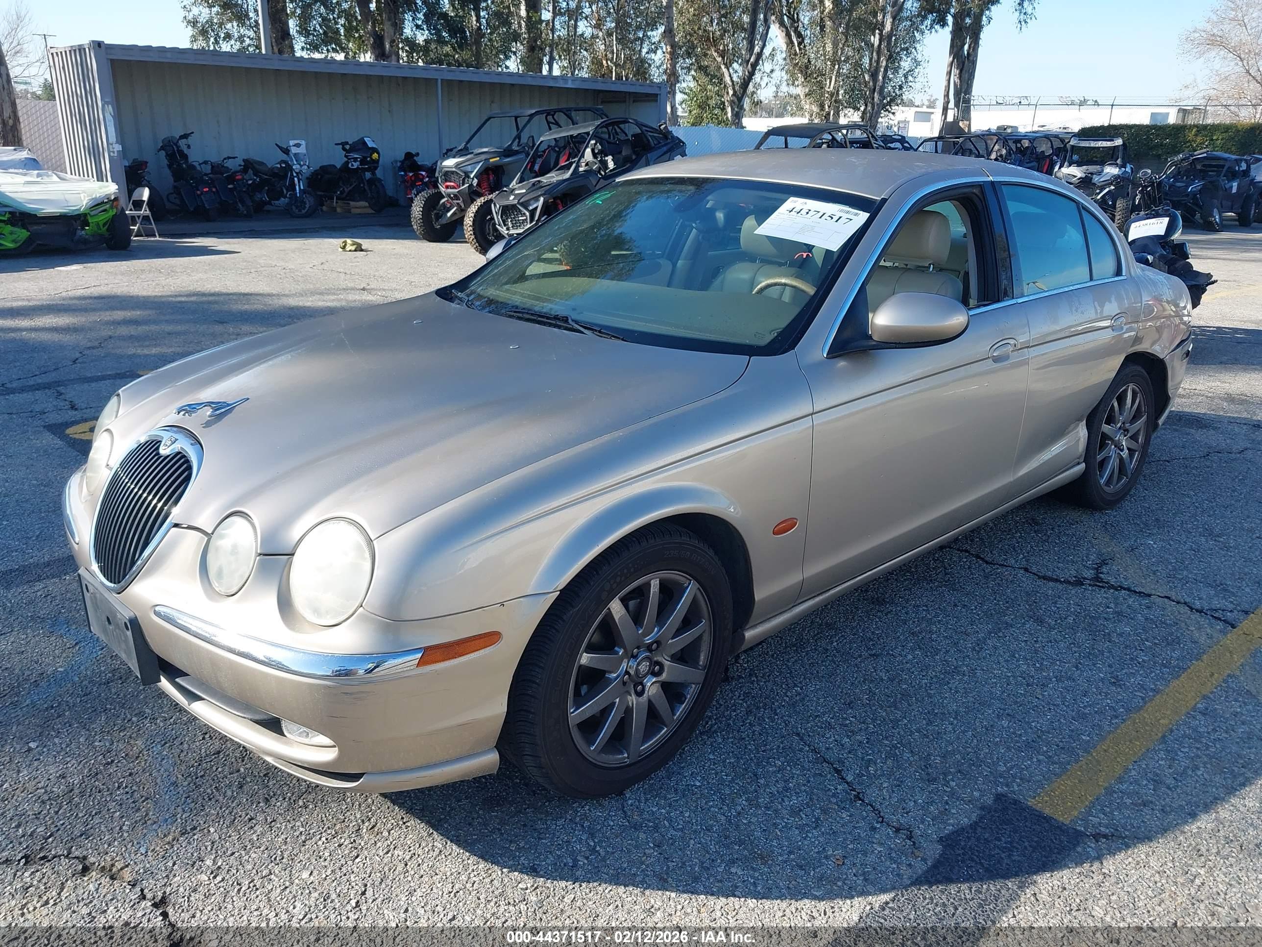 JAGUAR S-TYPE image 2