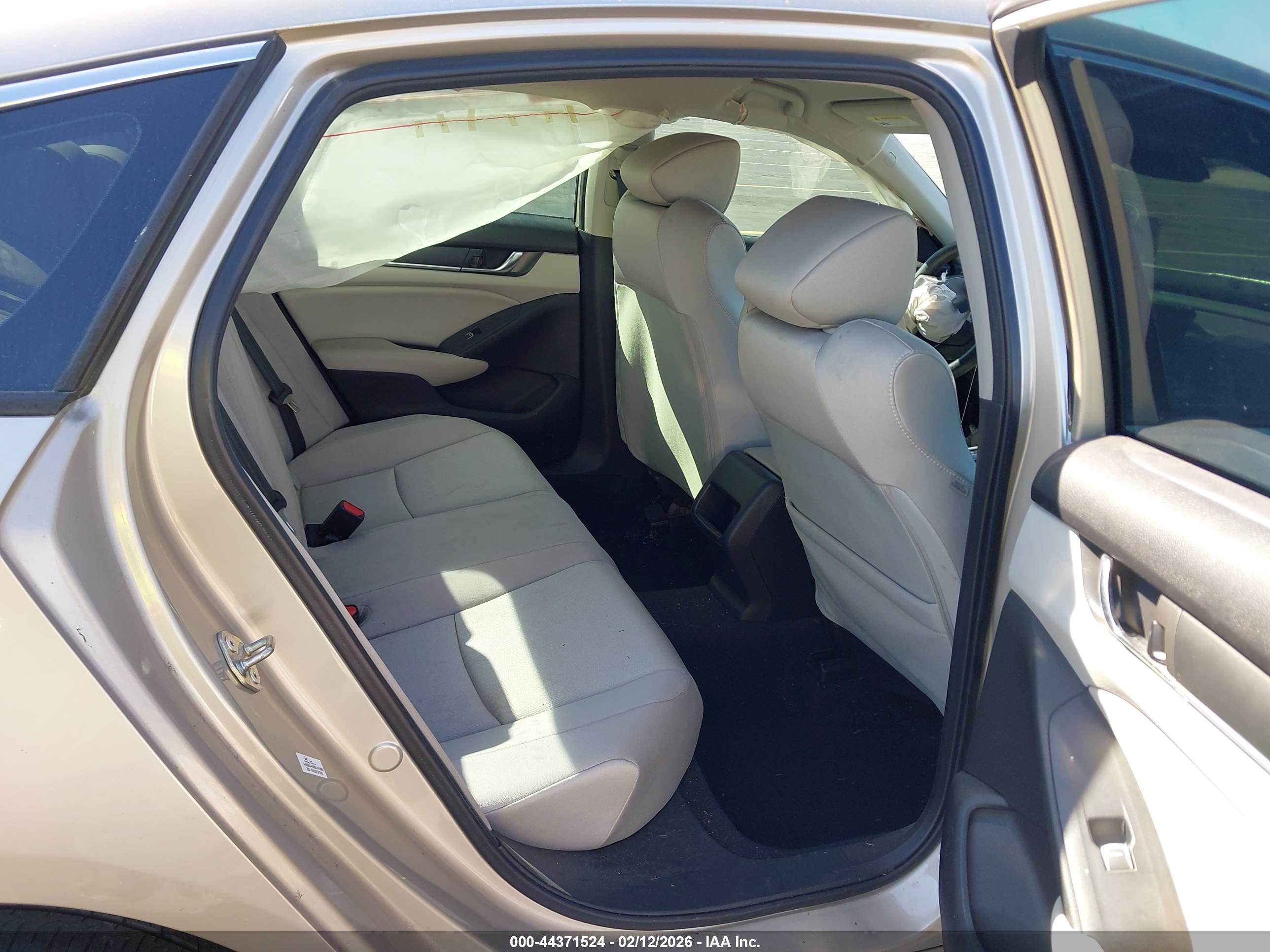 HONDA ACCORD image 8