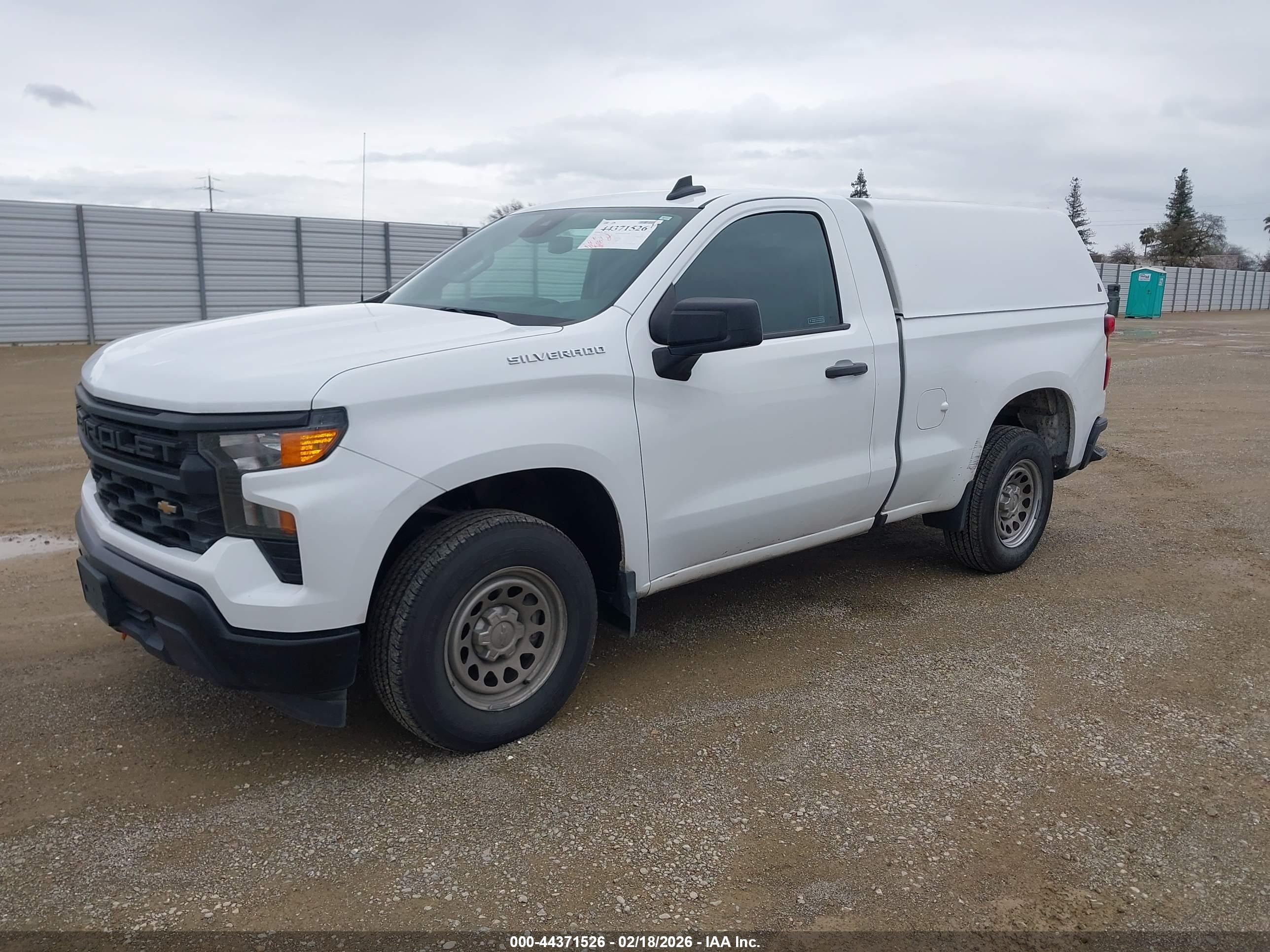 CHEVROLET SILVERADO image 2