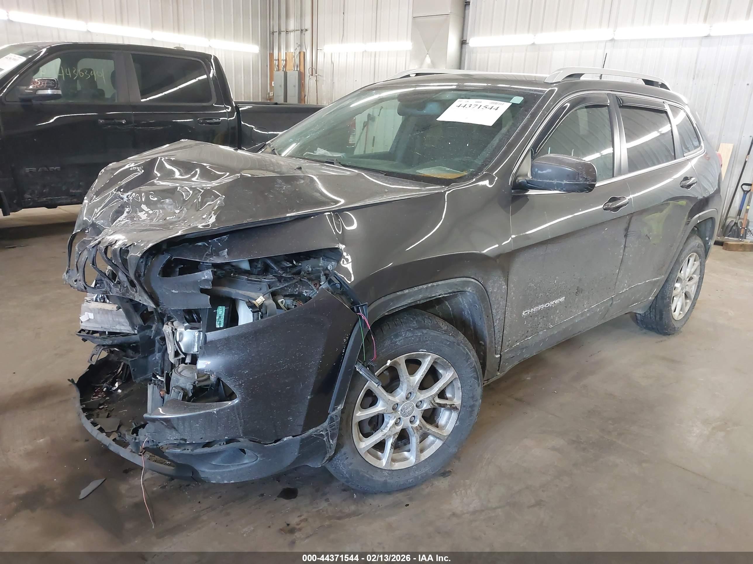 JEEP CHEROKEE image 2
