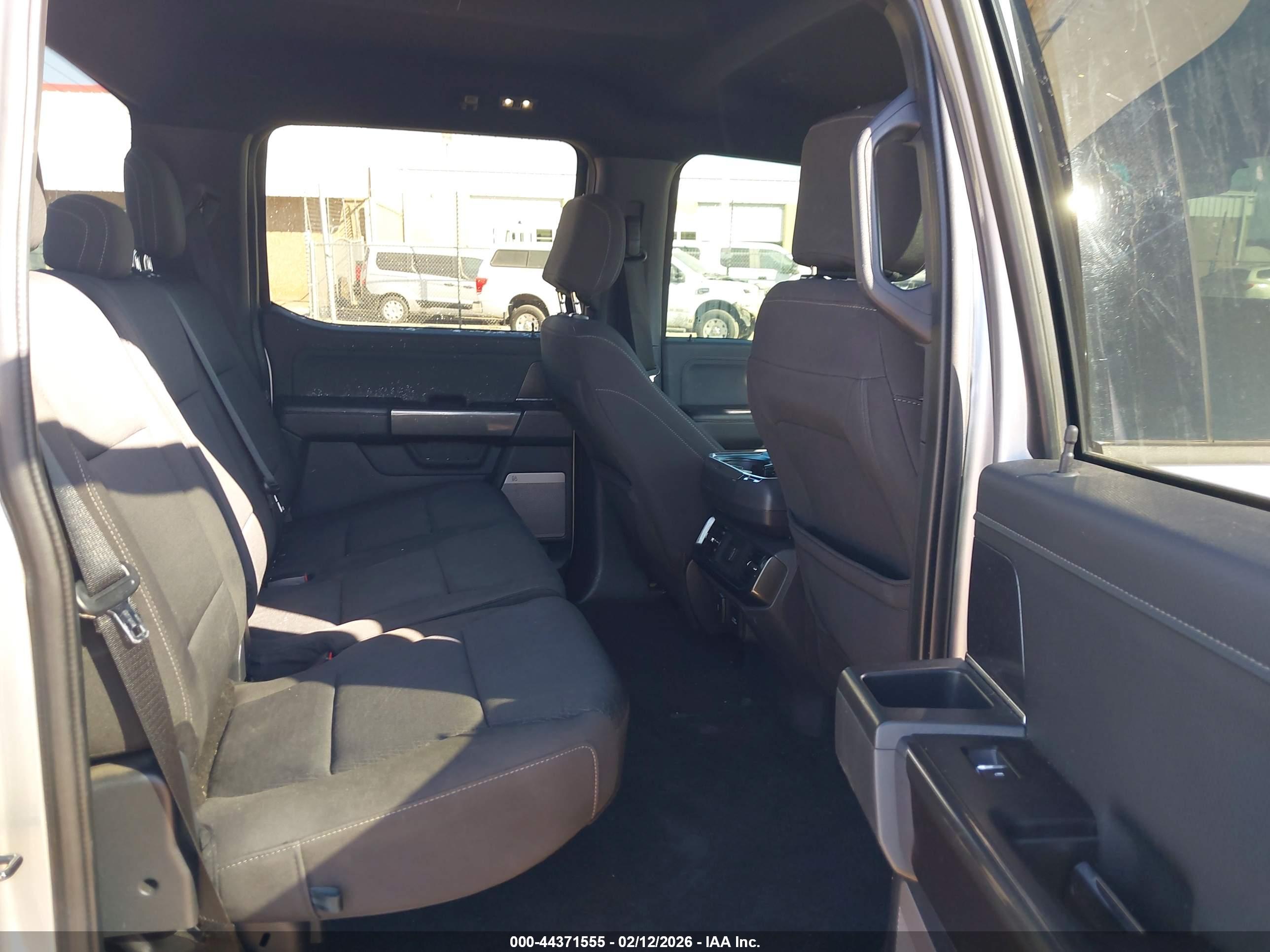 FORD F-150 image 8