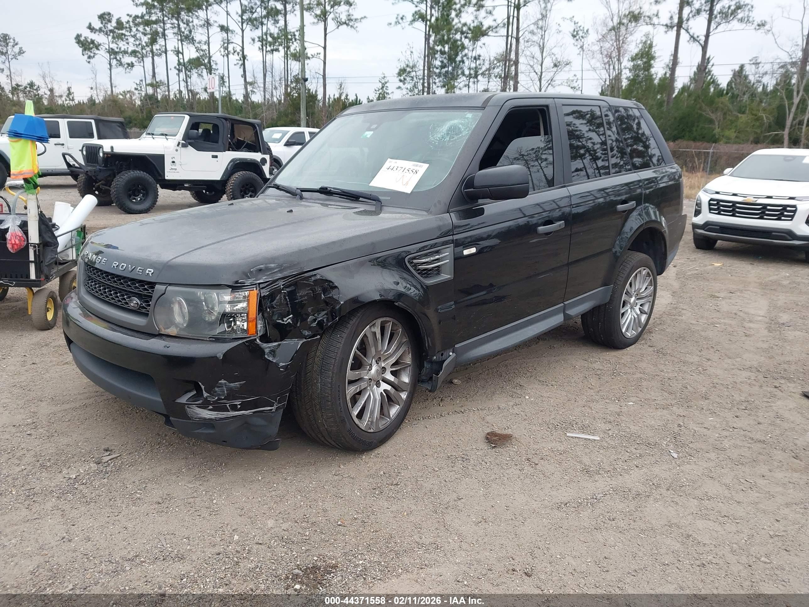 LAND ROVER image 2