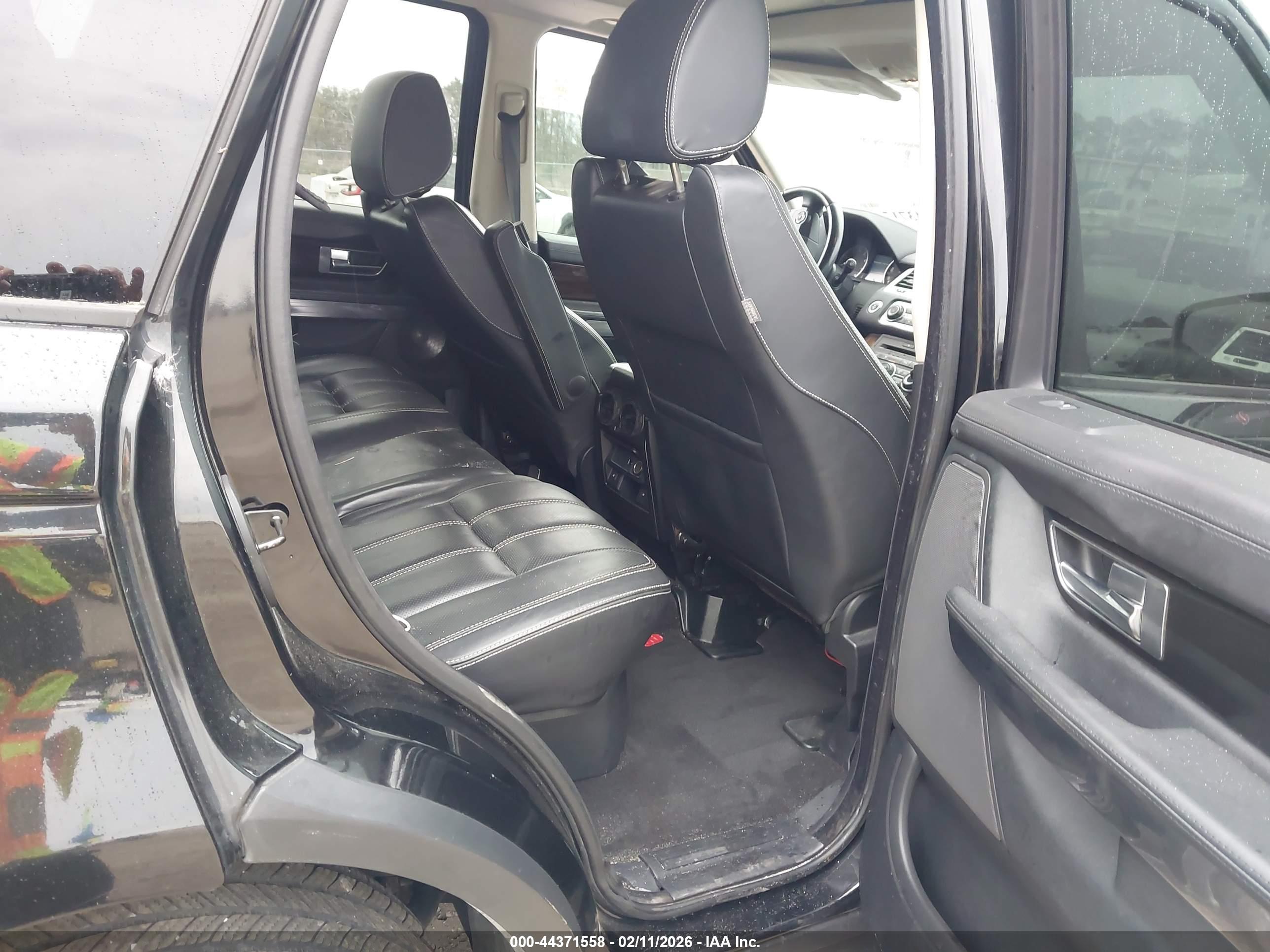 LAND ROVER image 8
