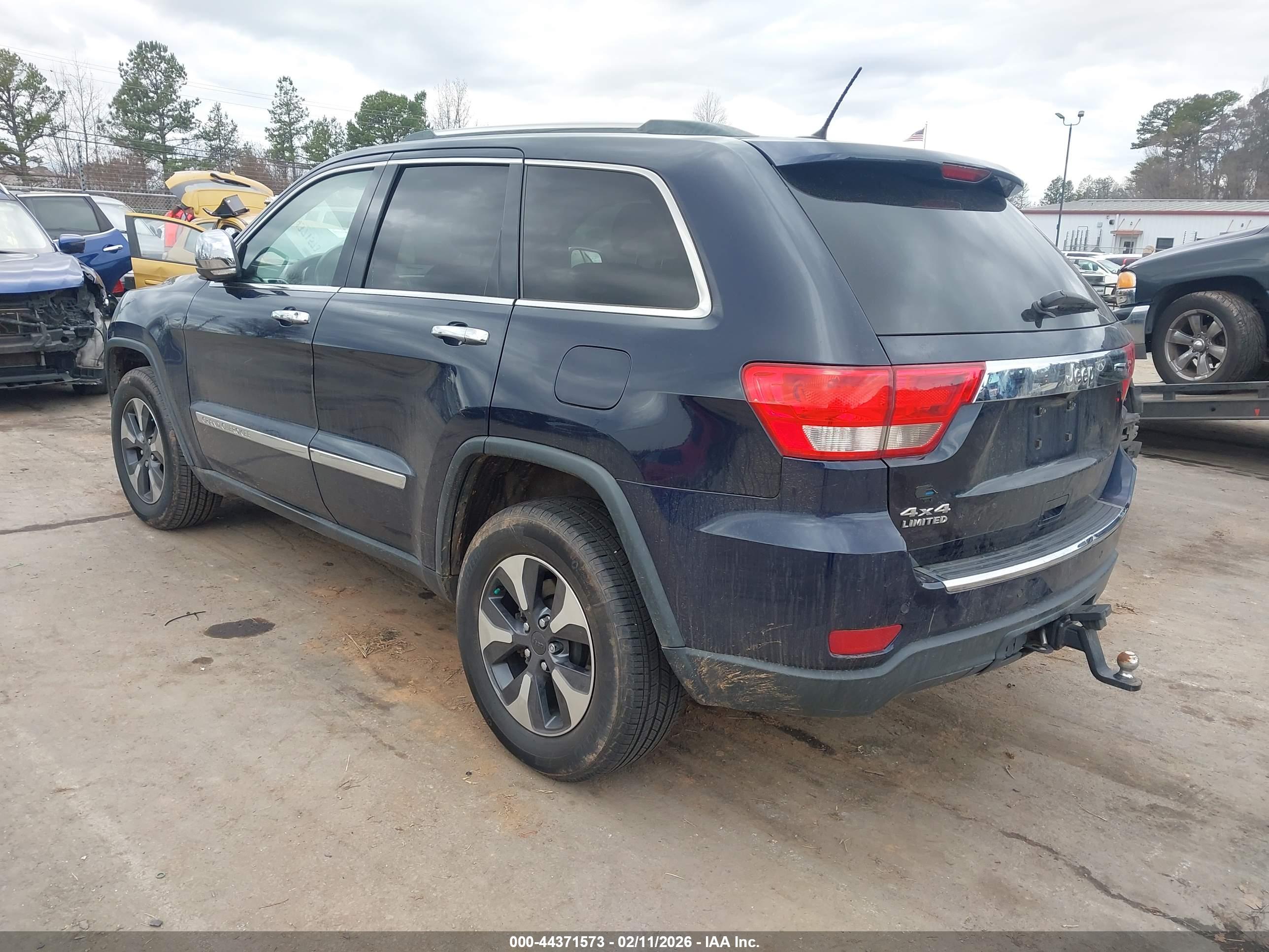 JEEP GRAND image 3