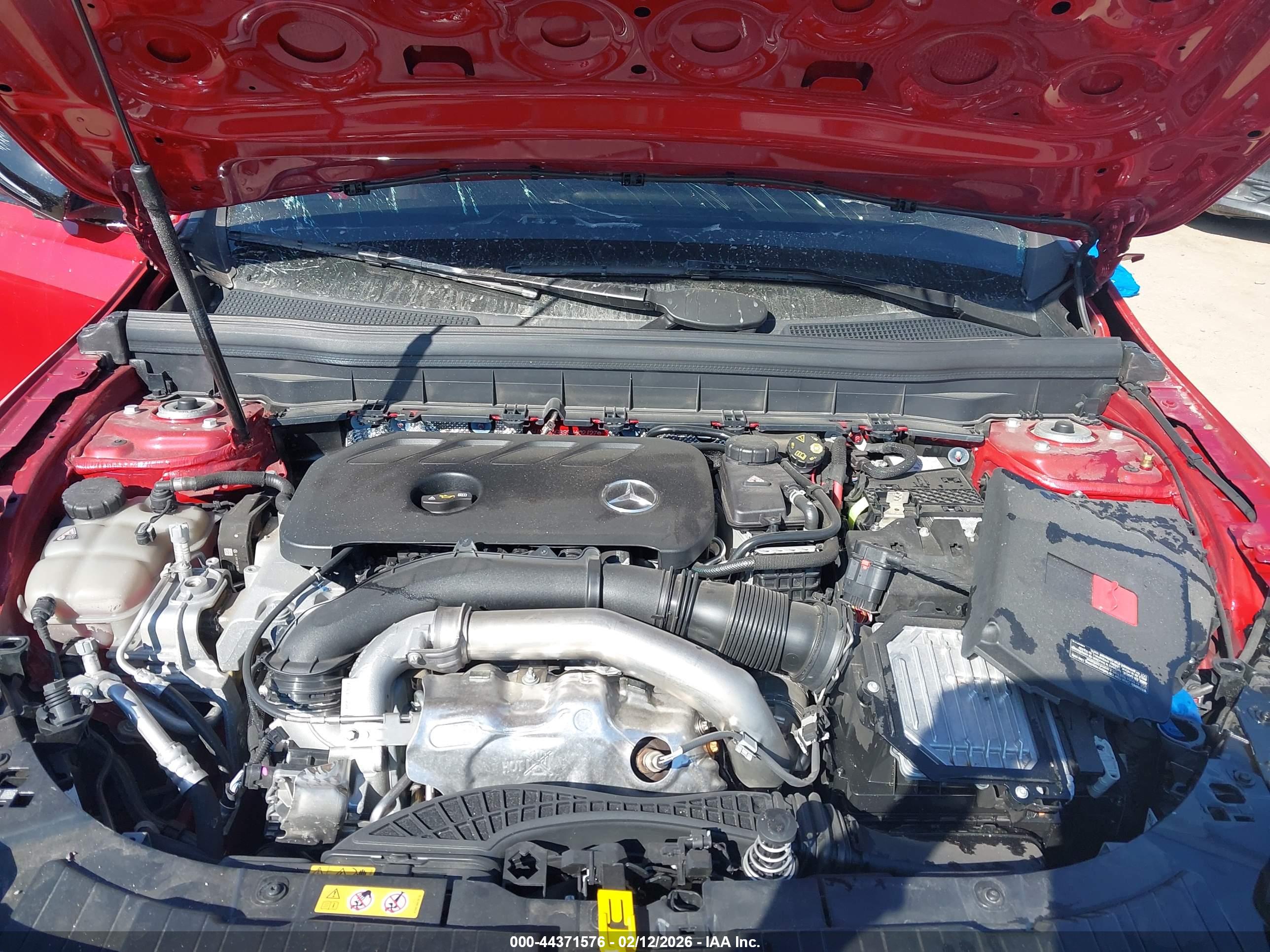 MERCEDES-BENZ GLB image 10