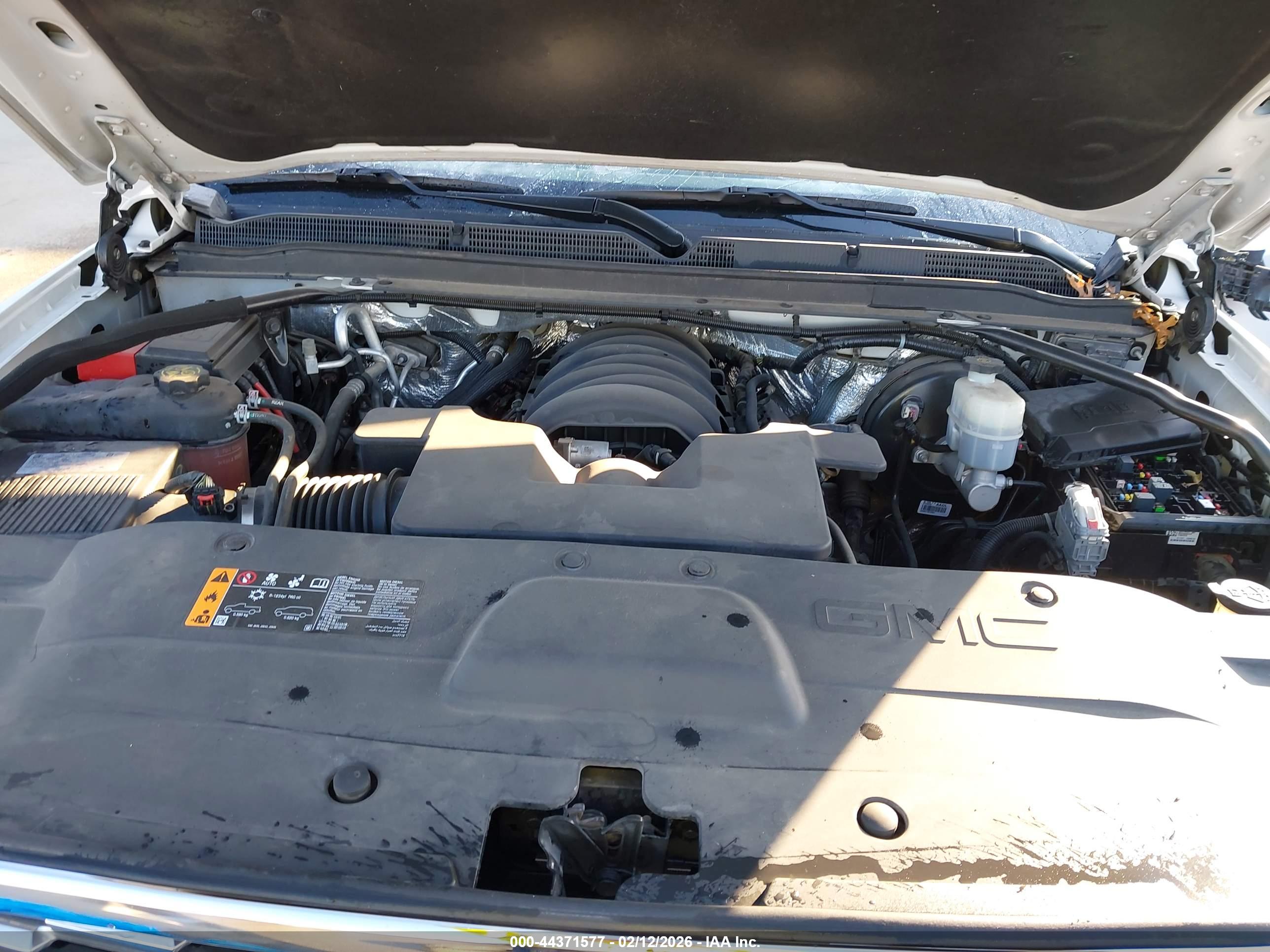 GMC YUKON image 10