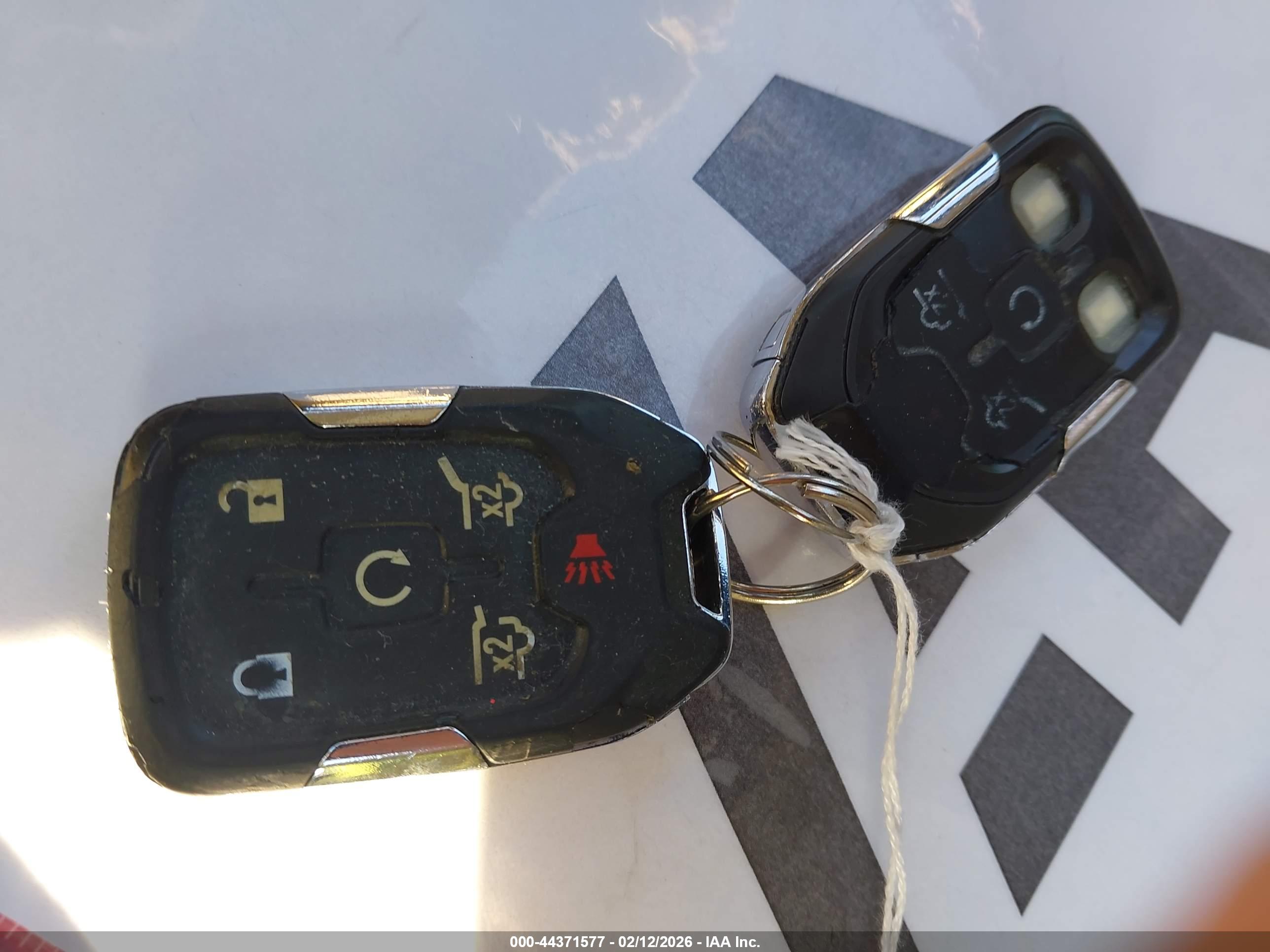 GMC YUKON image 11