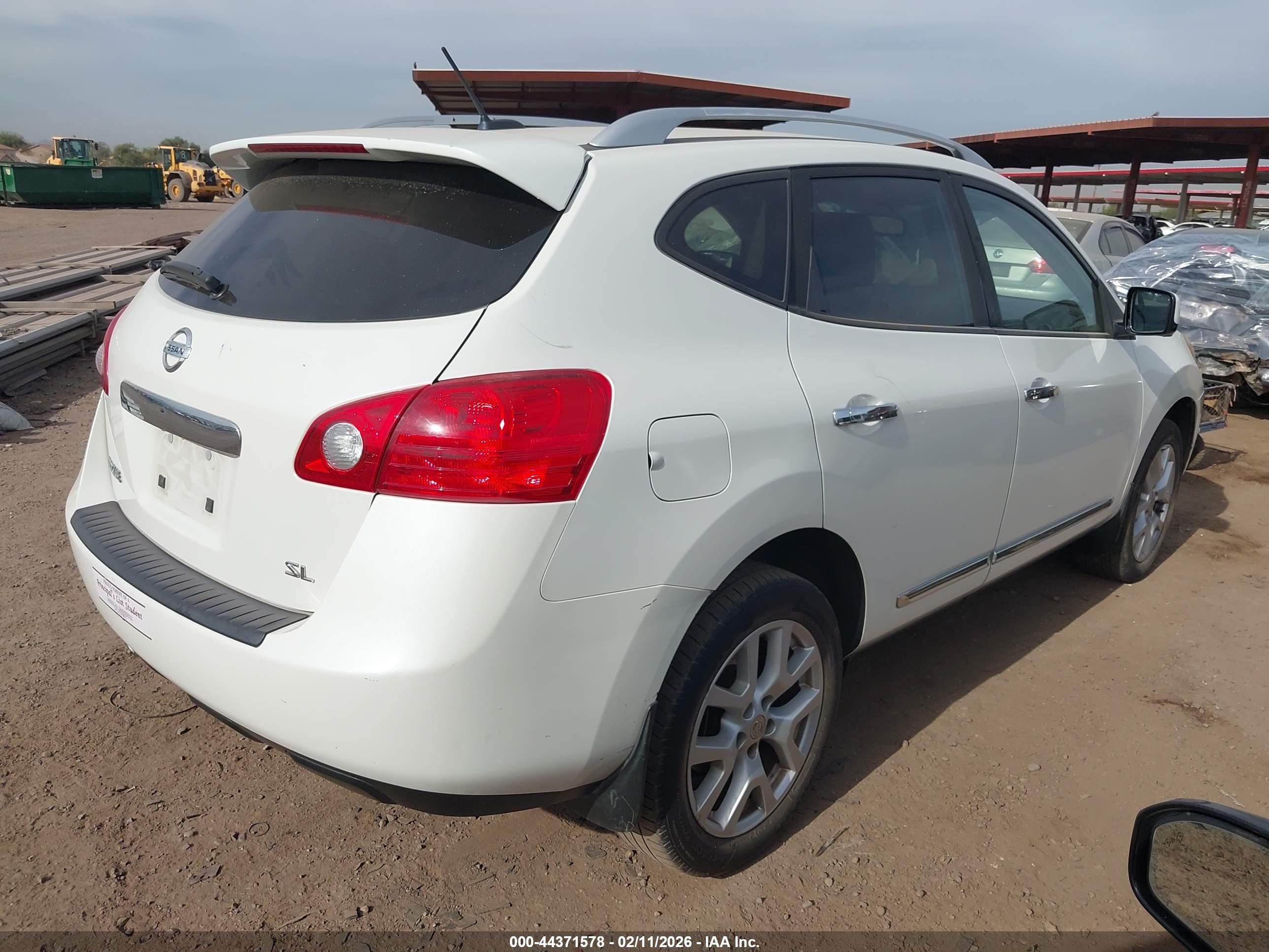 NISSAN ROGUE image 4