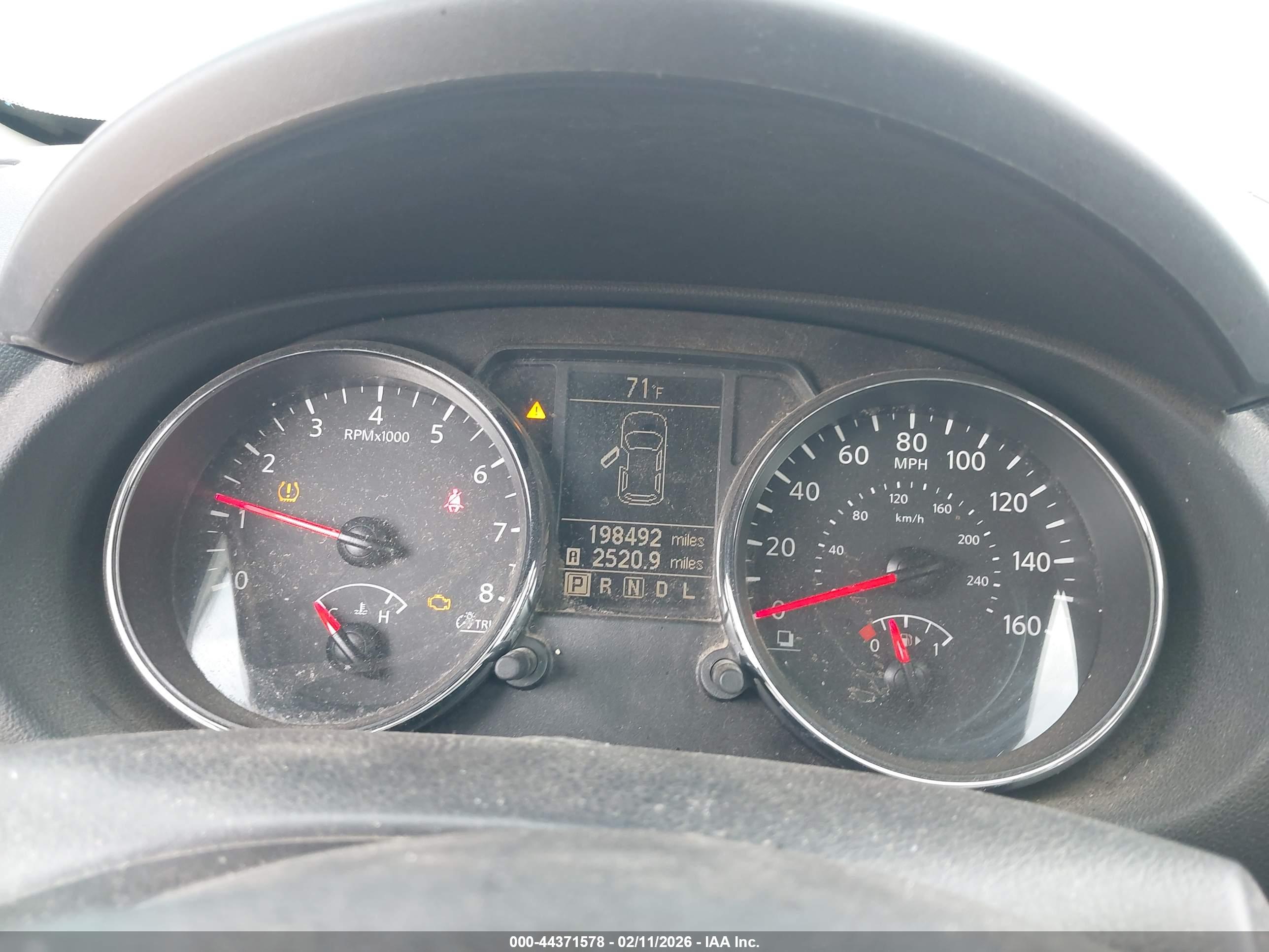 NISSAN ROGUE image 7