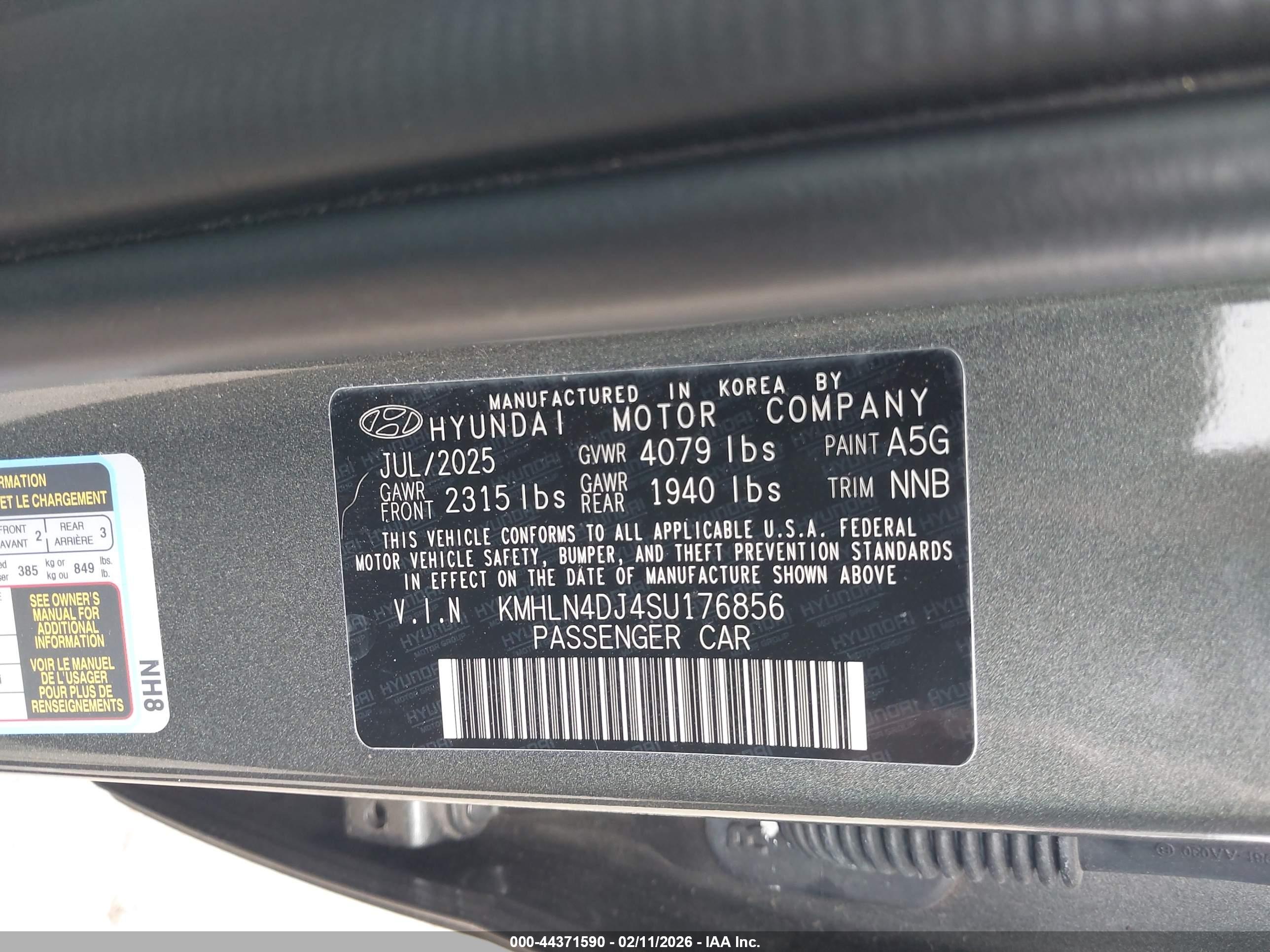 HYUNDAI ELANTRA image 9