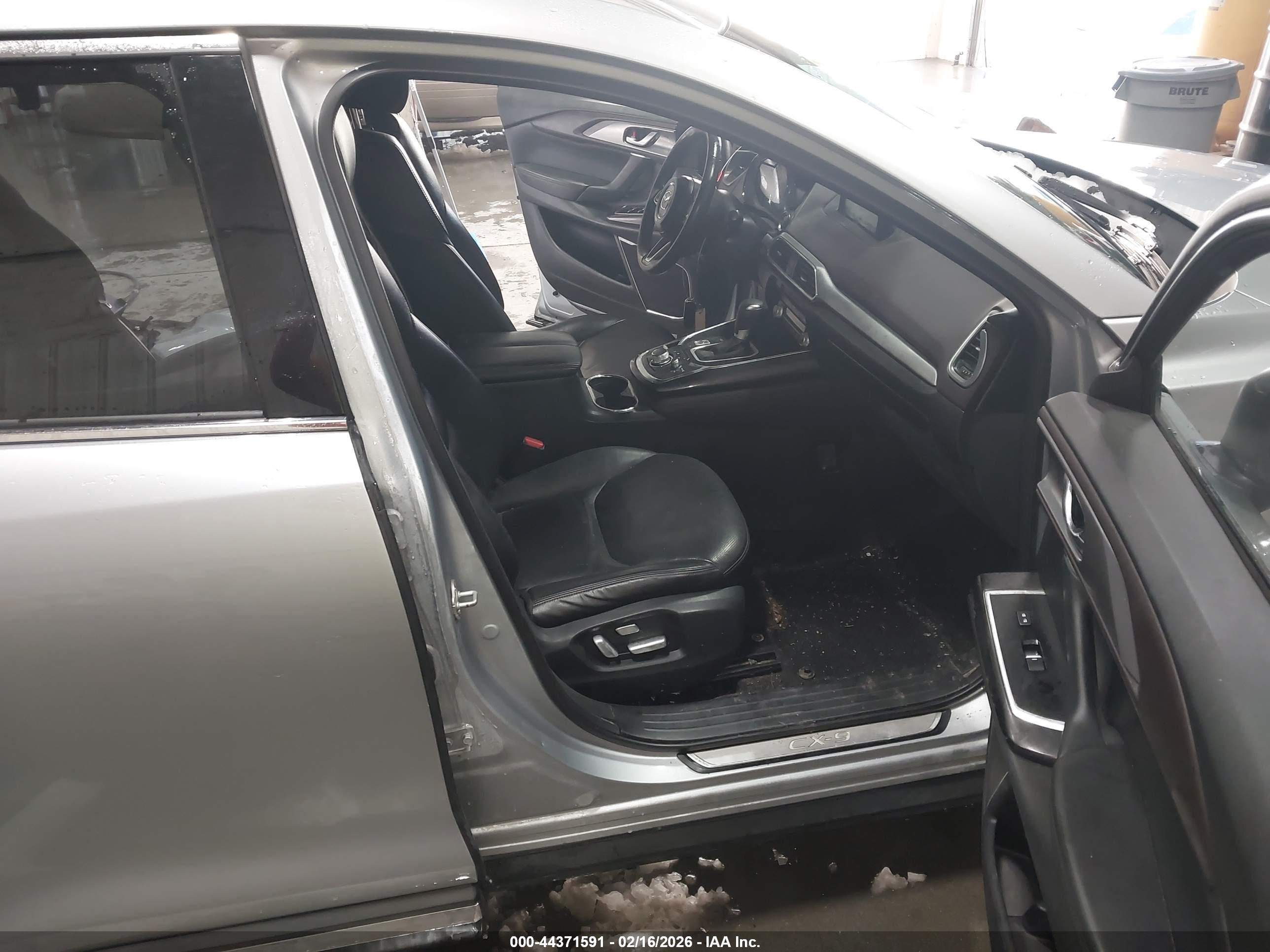 MAZDA CX-9 image 5