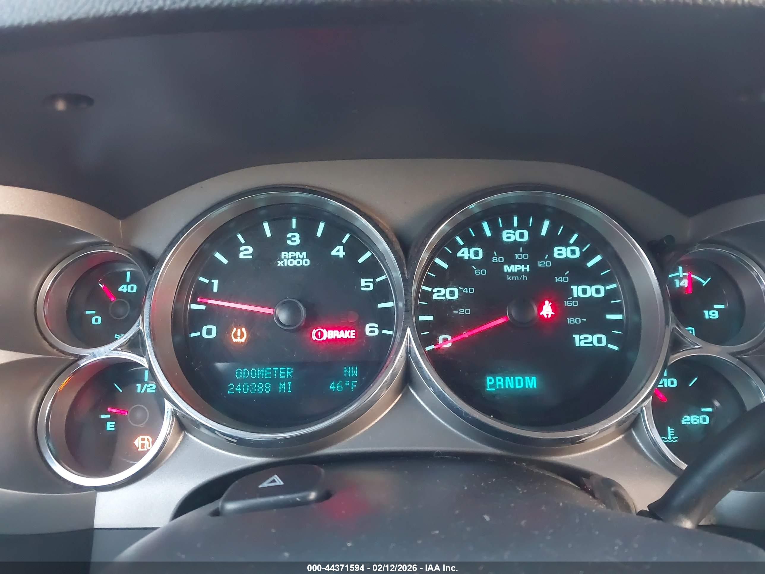CHEVROLET SILVERADO image 7