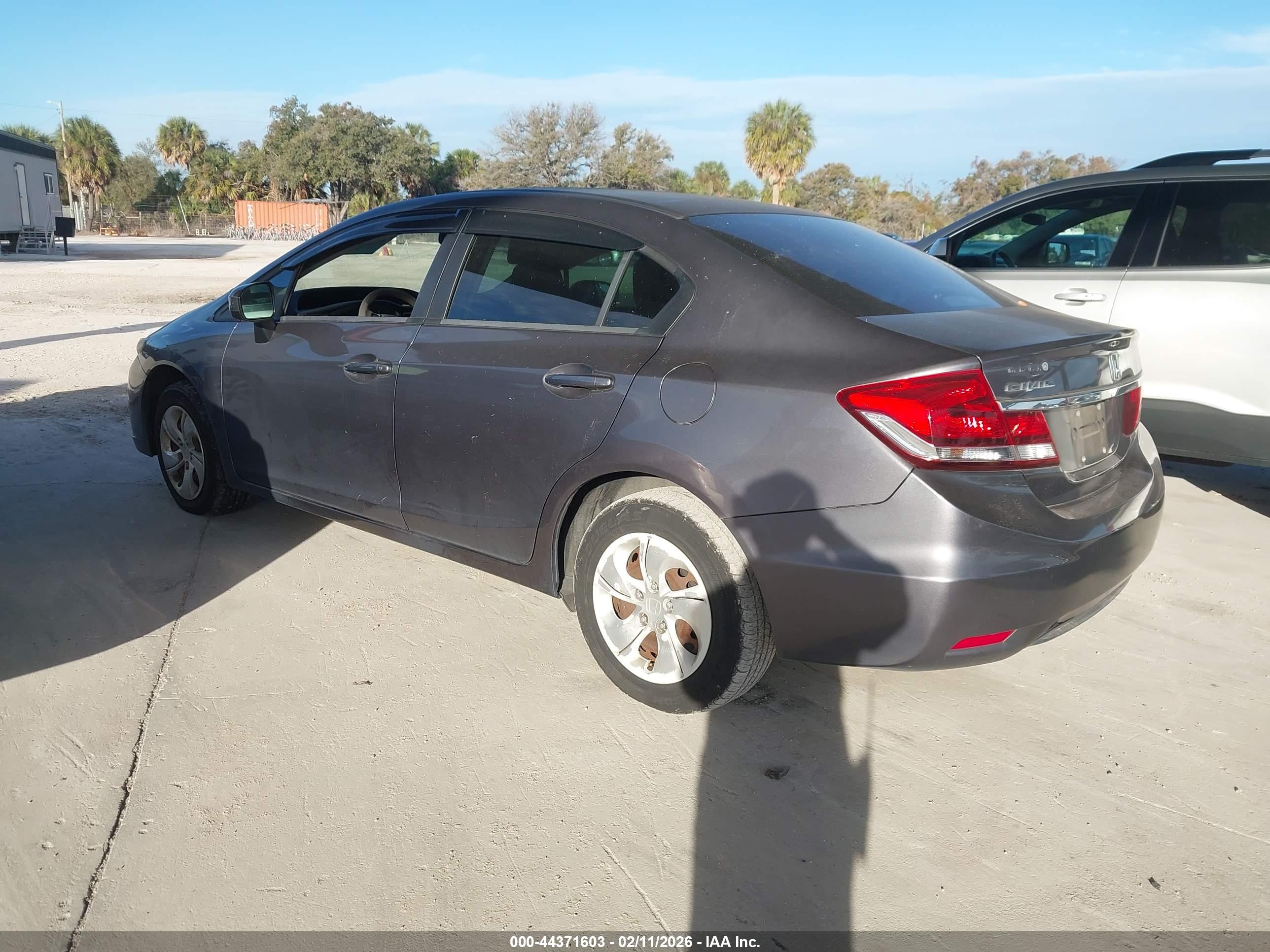 HONDA CIVIC image 3