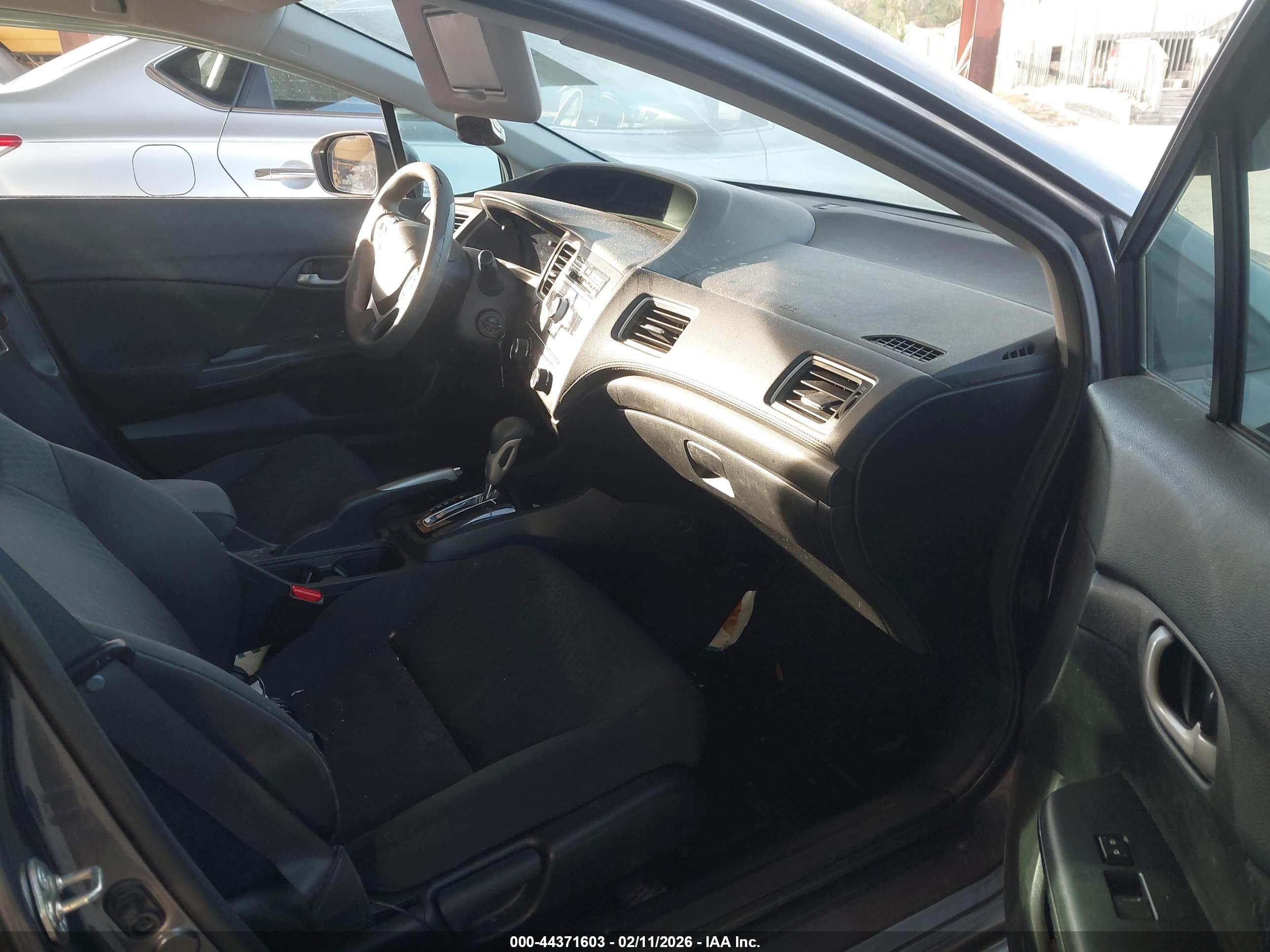 HONDA CIVIC image 5