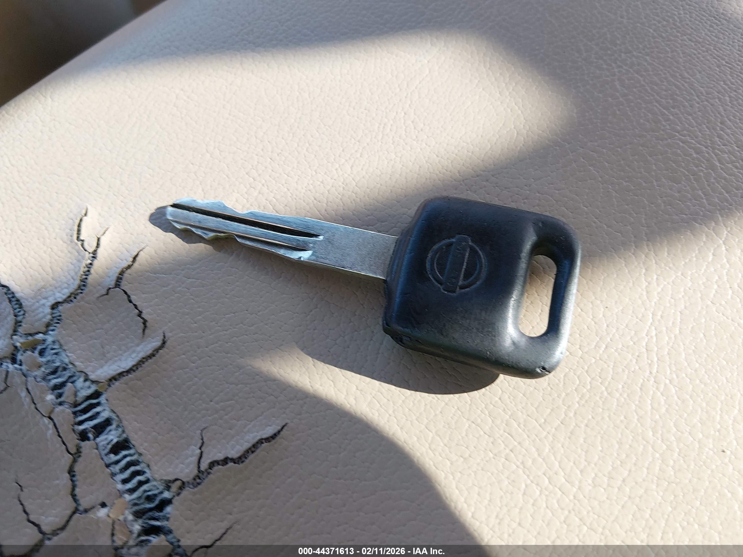 NISSAN TITAN image 11