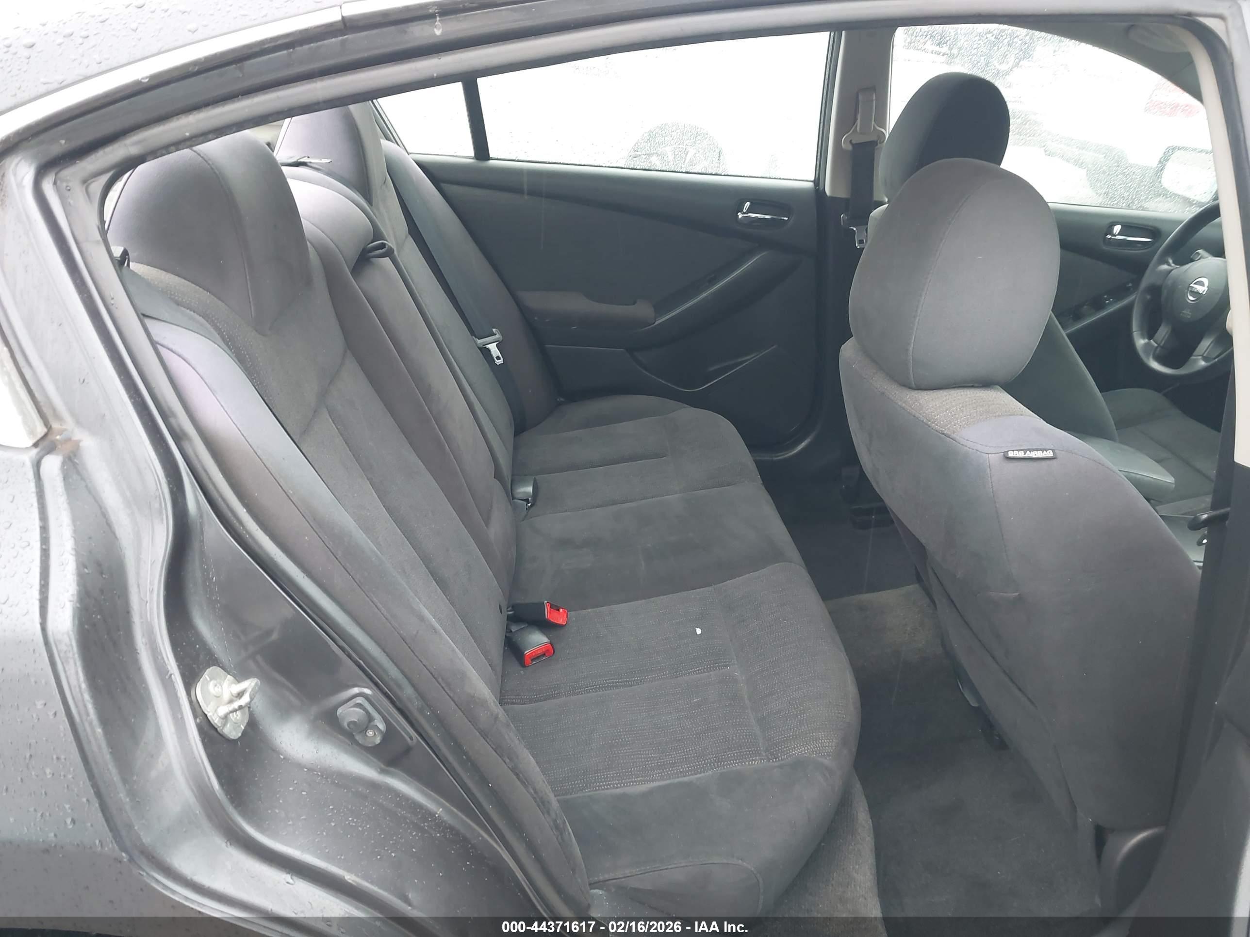 NISSAN ALTIMA image 8