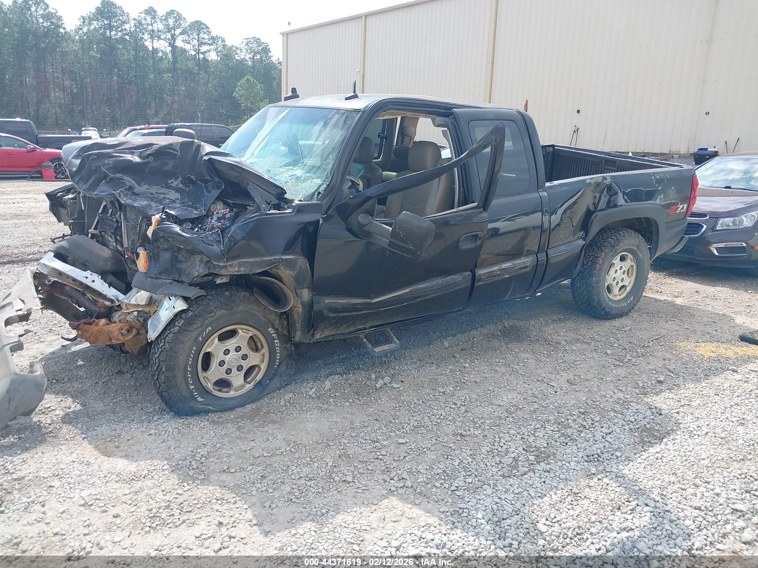 CHEVROLET SILVERADO image 2
