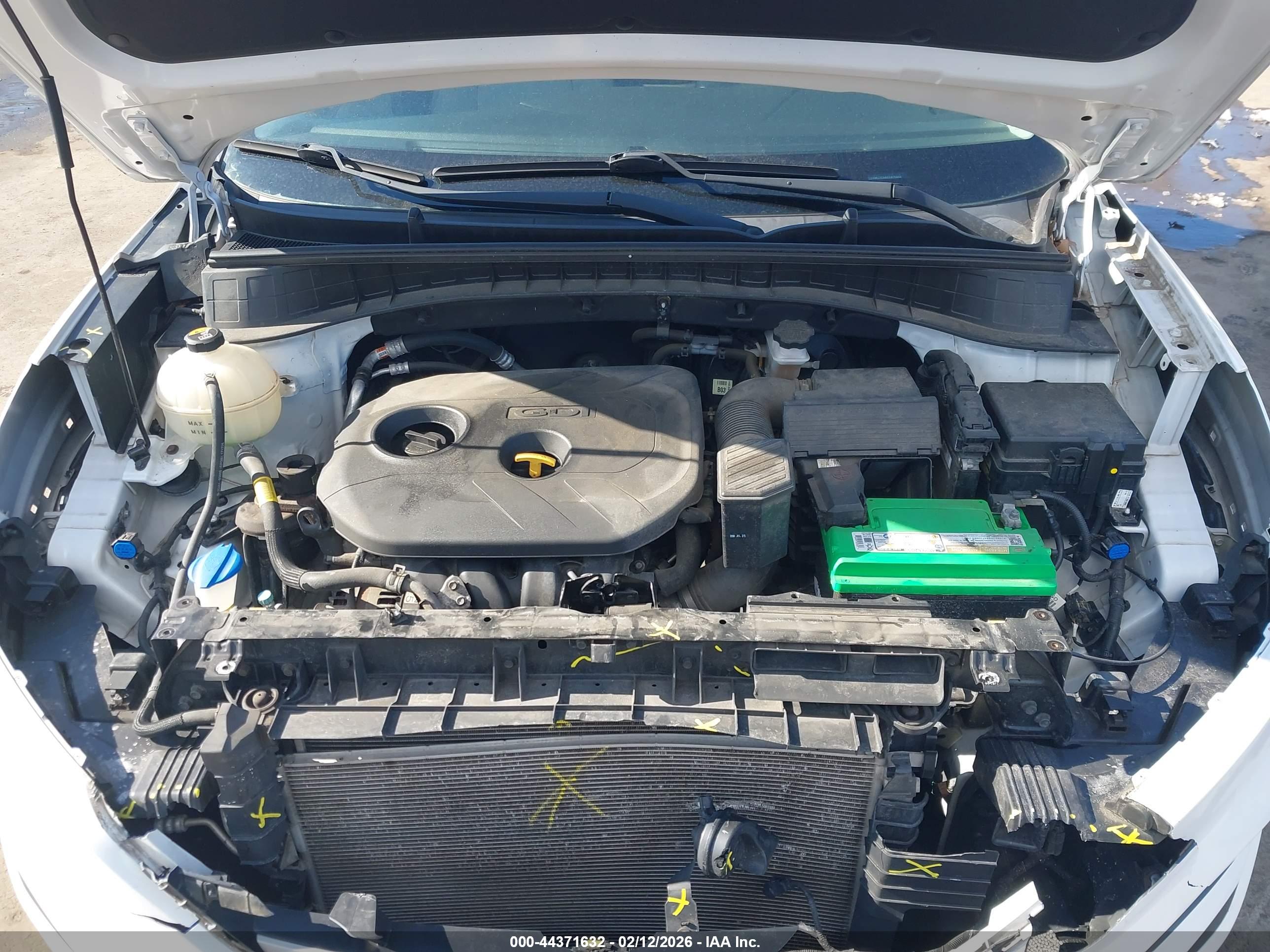 HYUNDAI TUCSON image 10