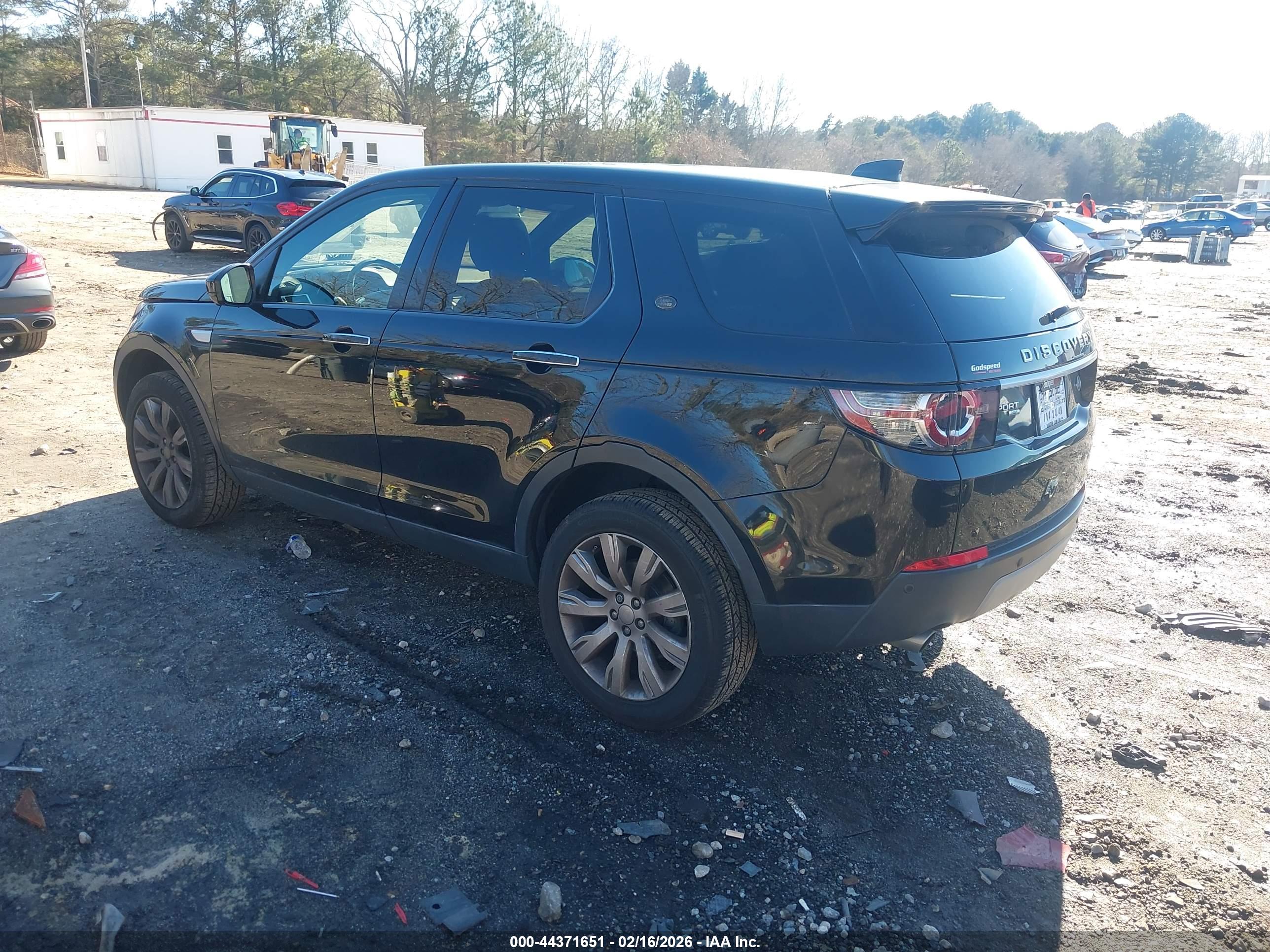 LAND ROVER image 3