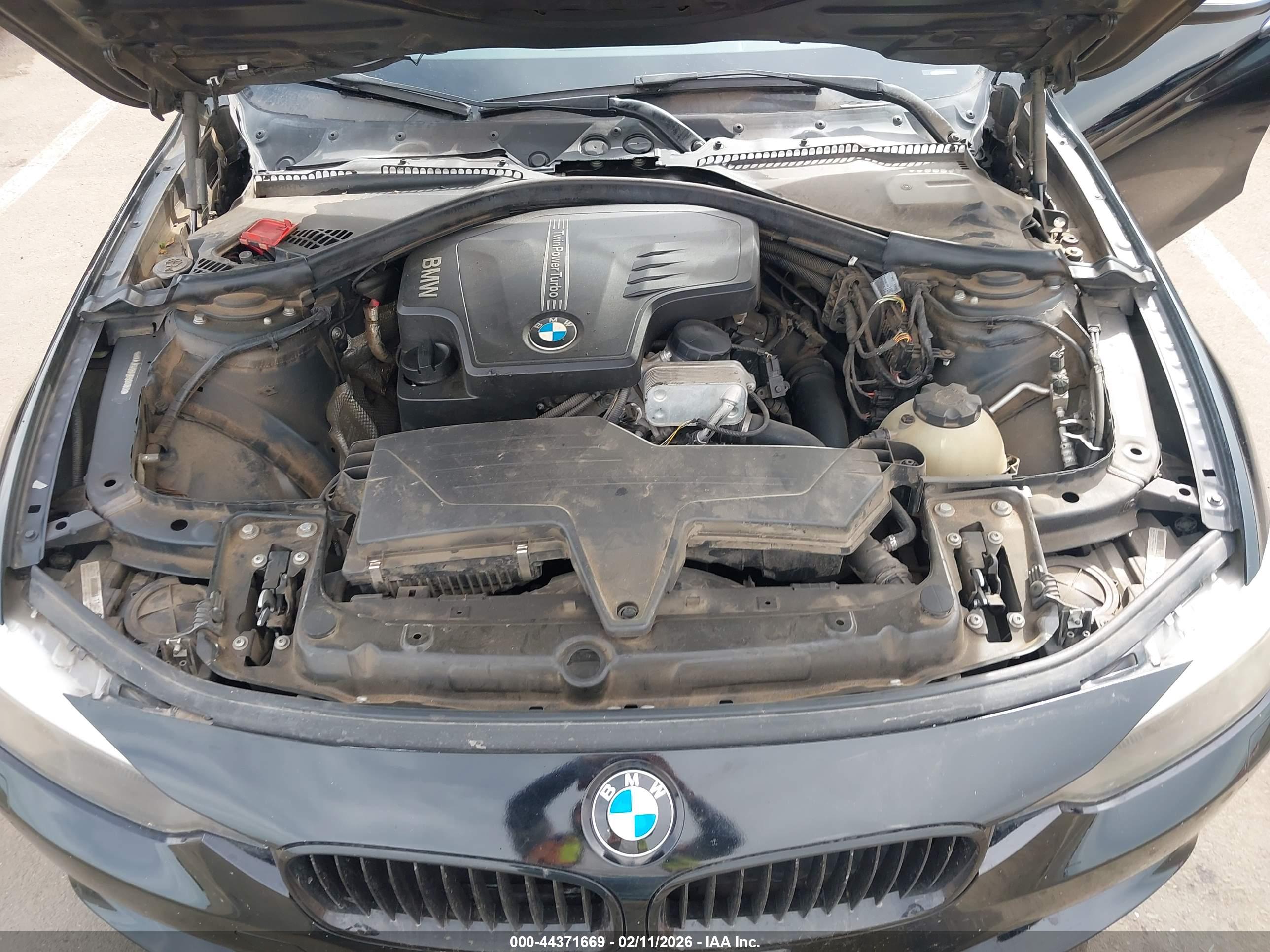 BMW 328I image 10