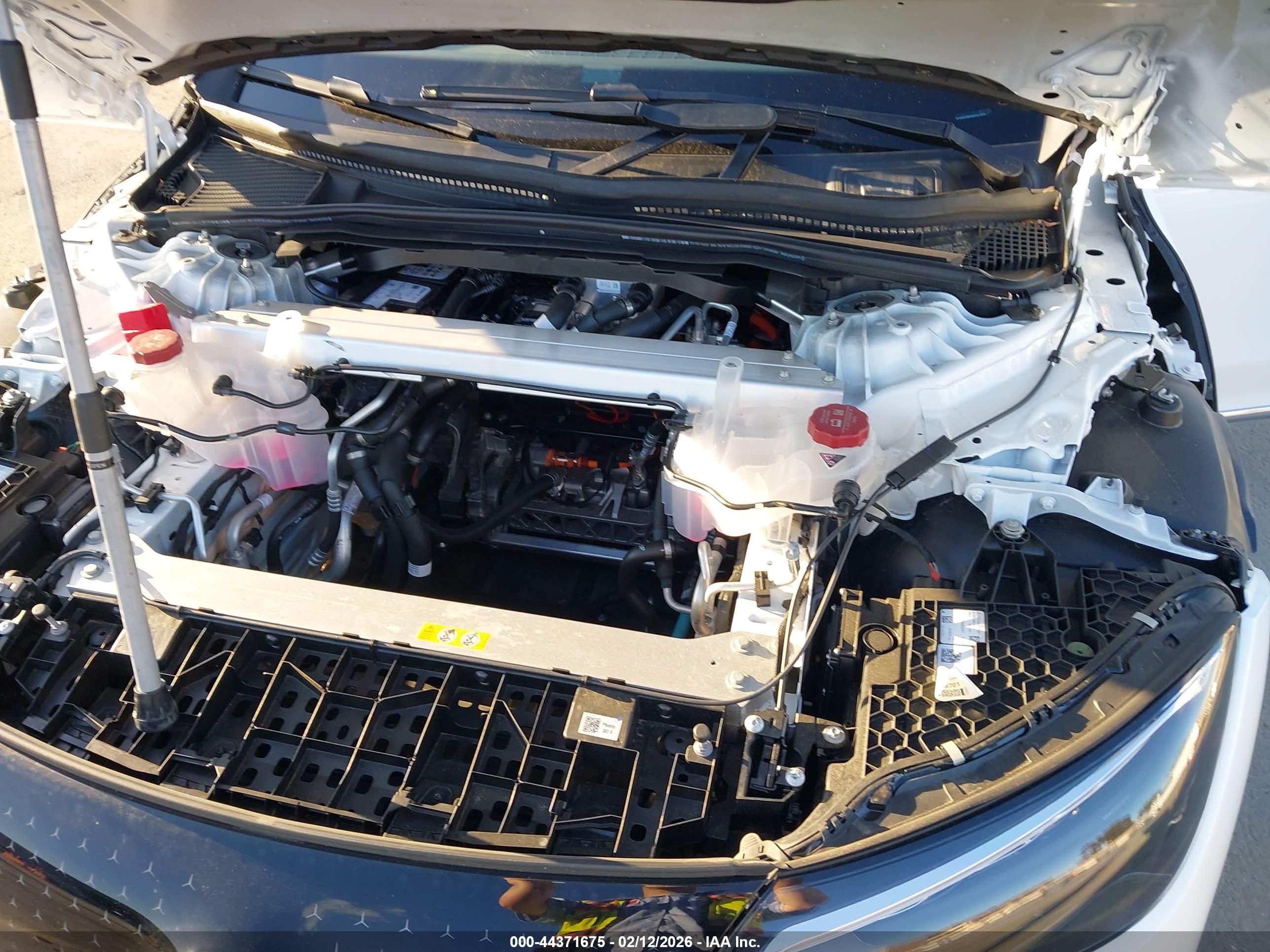 MERCEDES-BENZ EQE image 10