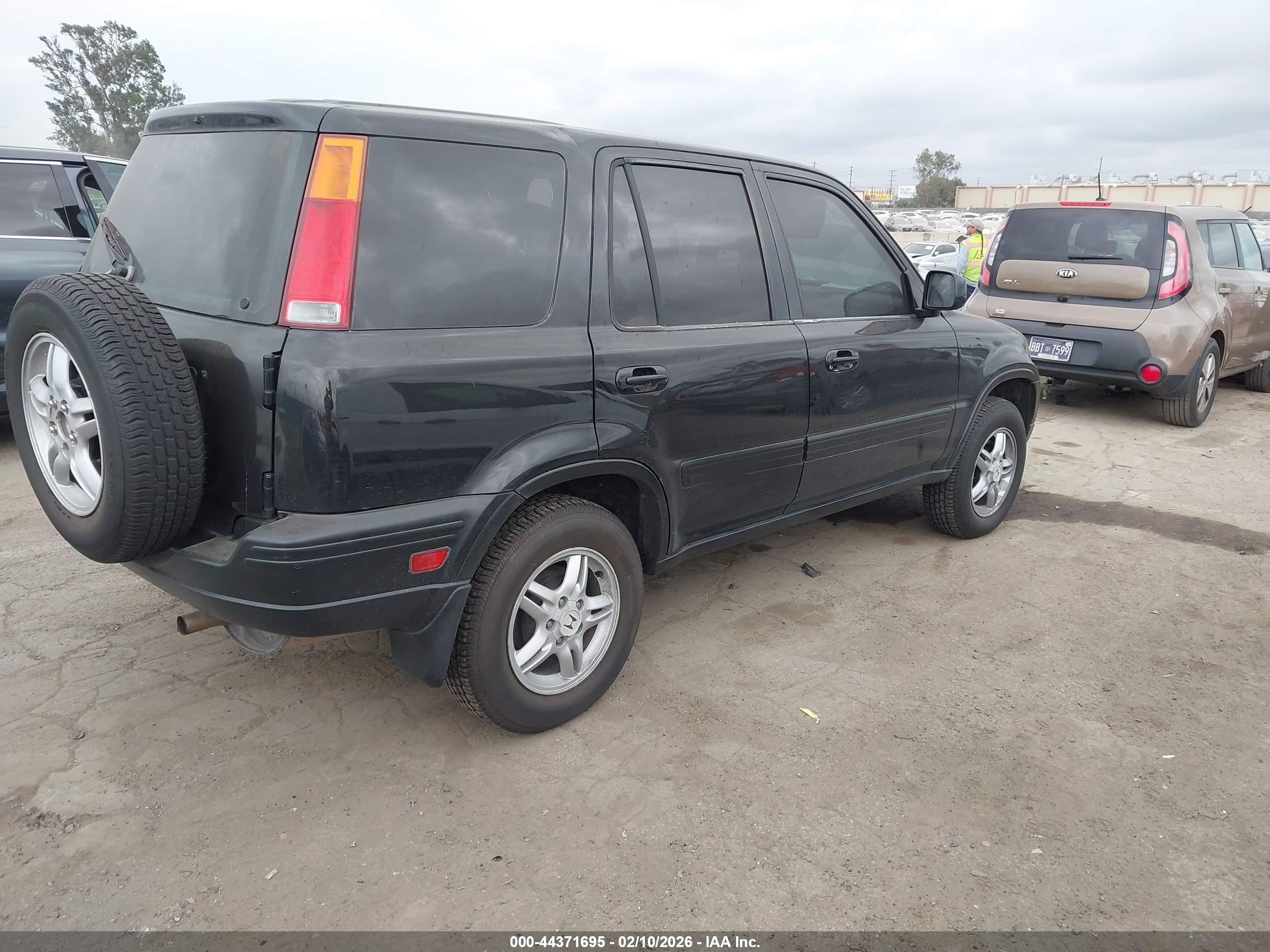HONDA CR-V image 4