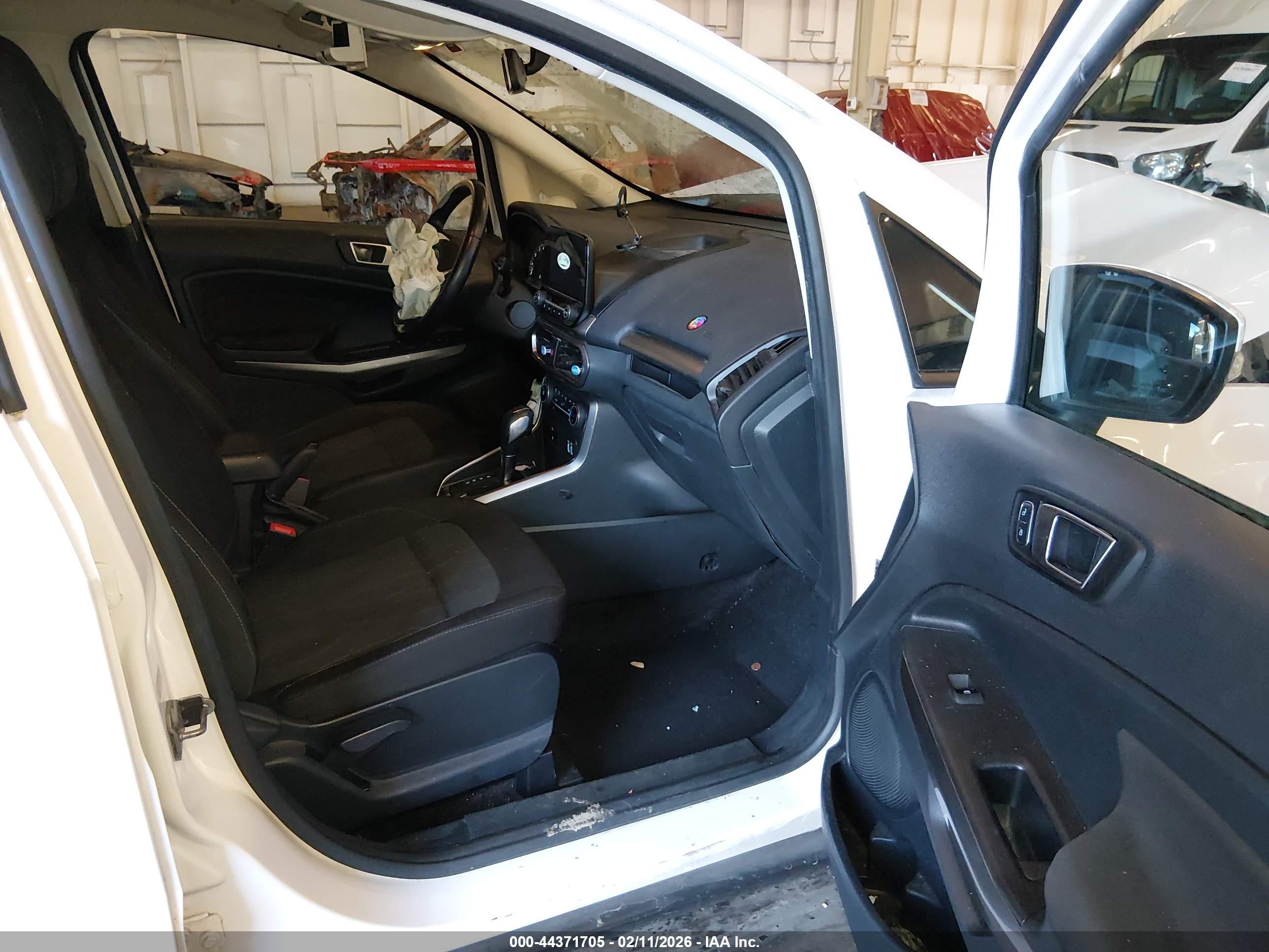 FORD ECOSPORT image 5